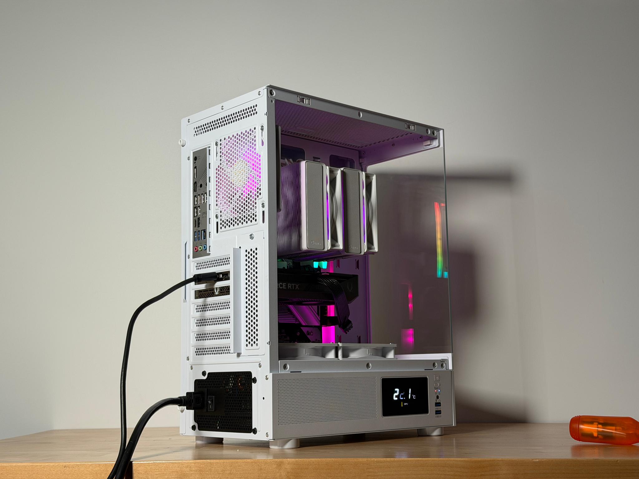 RTX 5060ti 16gb Ryzen 7 7700x Gaming PC