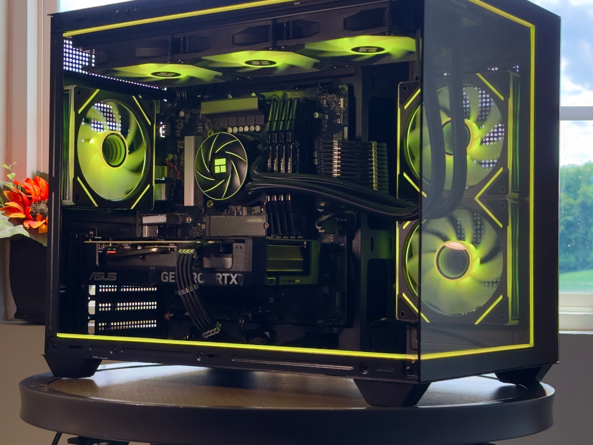 💙Gaming/Steaming PC💚 | RTX 4070 12GB | Intel i7 | 2.5TB | 16GB (3200hz) | WiFi + BT | Windows 11