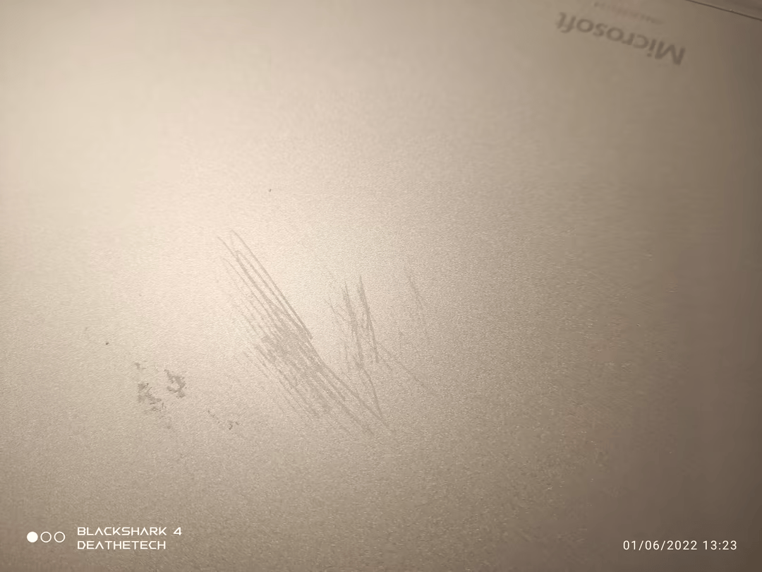 Microsoft Surface Book 3 15" i7 1065G7, 16GB Ram, 256GB SSD, 1660Ti
