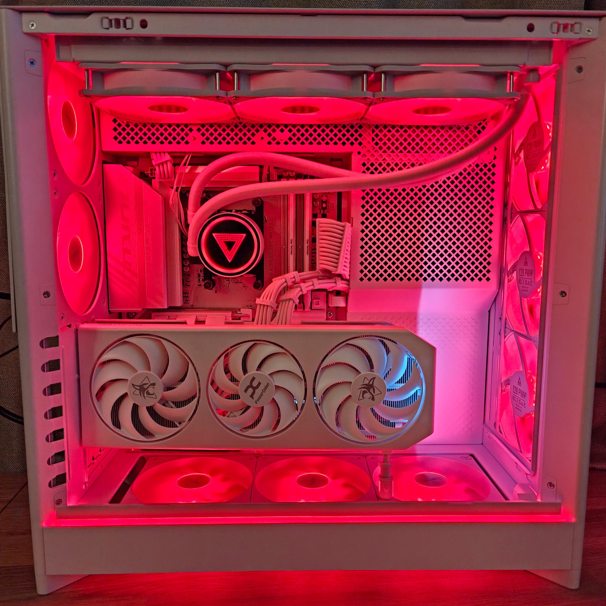 Custom Gaming PC - Ryzen 7 7800X3D, Spectral White RX 9070 XT, 32 GB DDR5 6400mHz, 2 TB Gen4 NVME