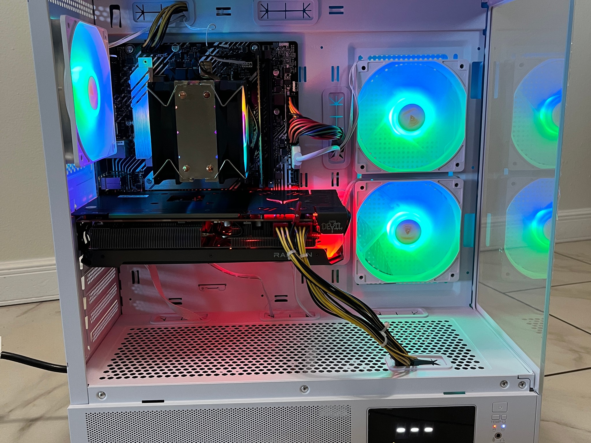 AMD RX 6600 XT, Intel Core i5-11400f, 16GB RAM, 1TB SSD, High FPS Gaming PC w/ Wi-Fi & BT