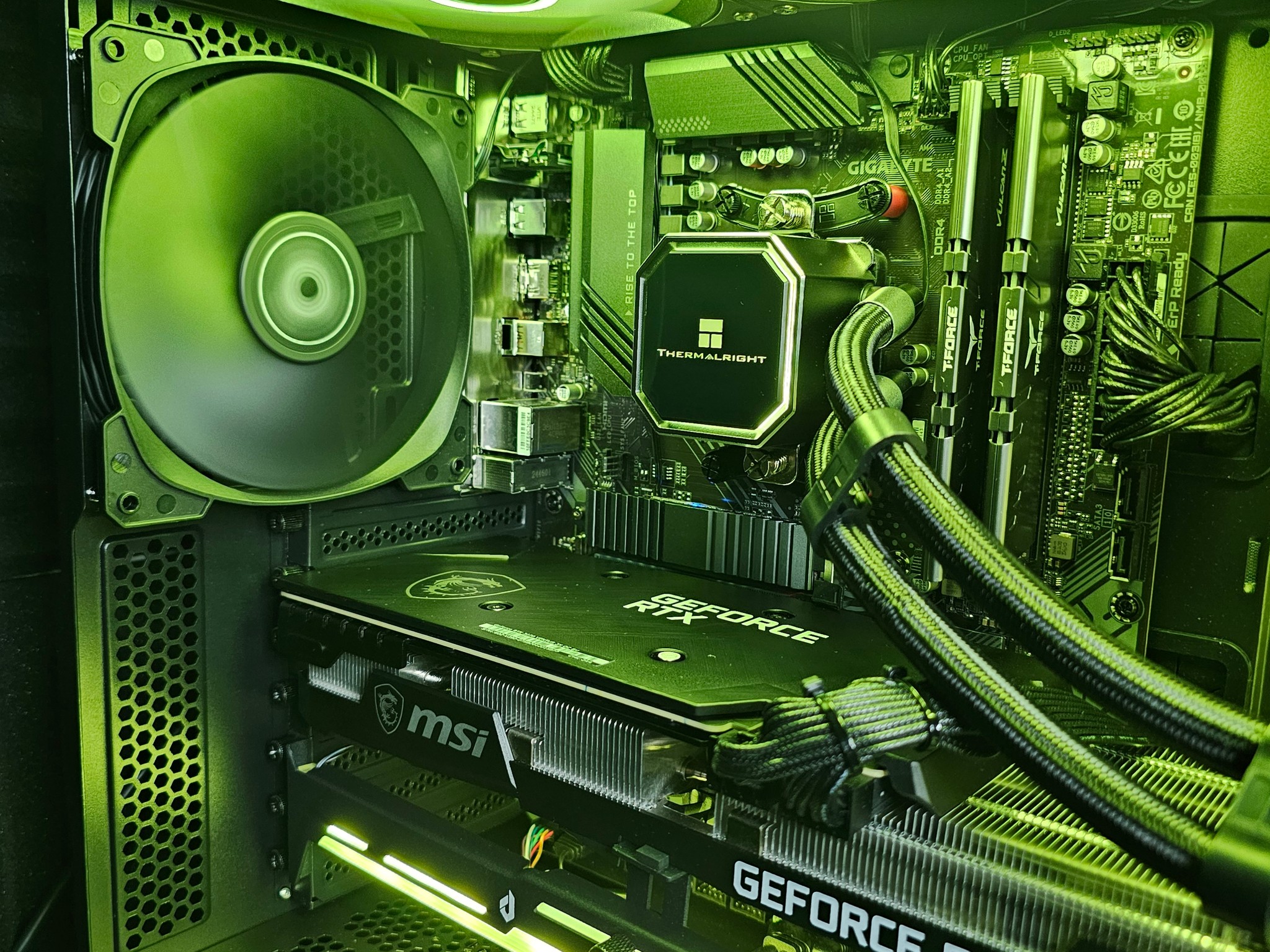 903 Lightup! Ryzen 7 3700X | RTX 3070 | 16GB DDR4 | 1TB SSD | Windows 11 | Gaming PC