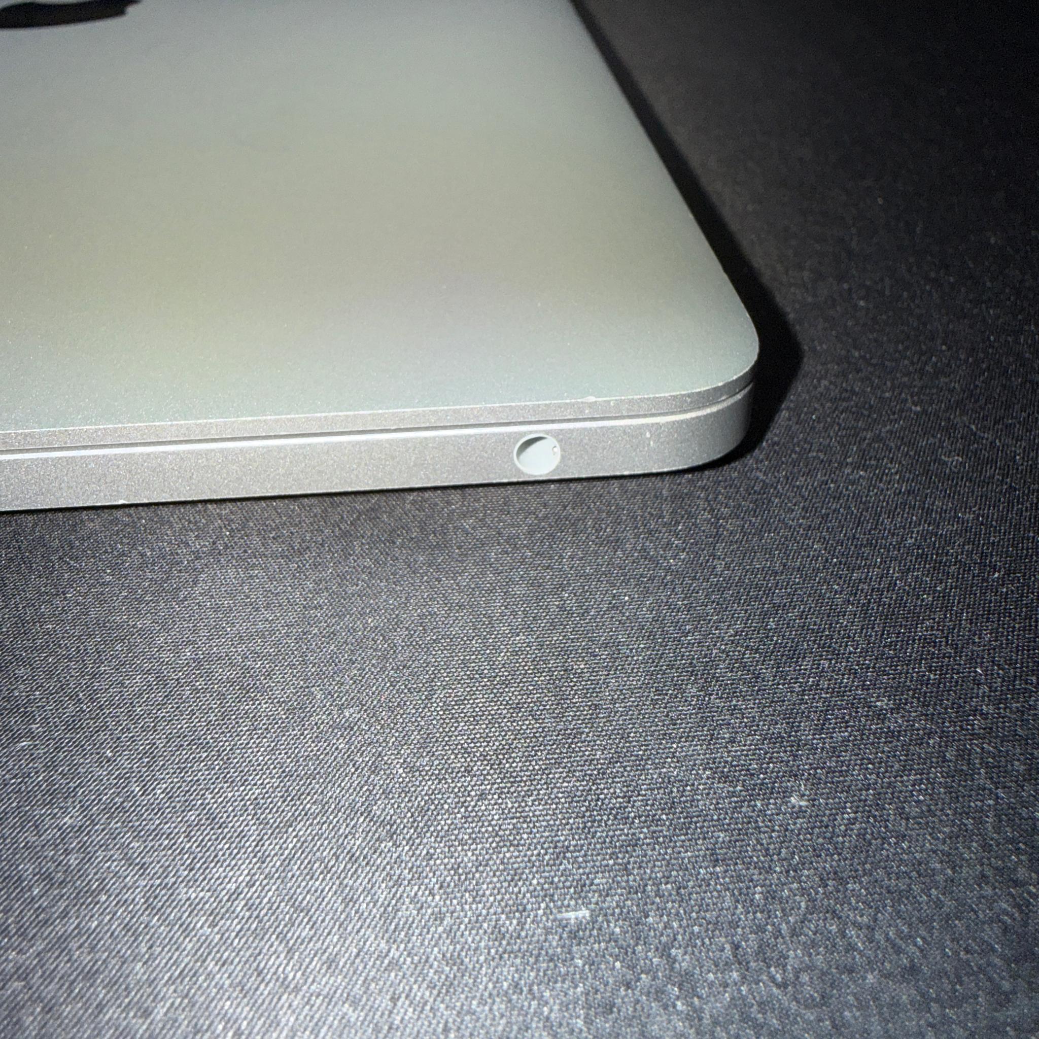 M1 MacBook Pro - 512Gb