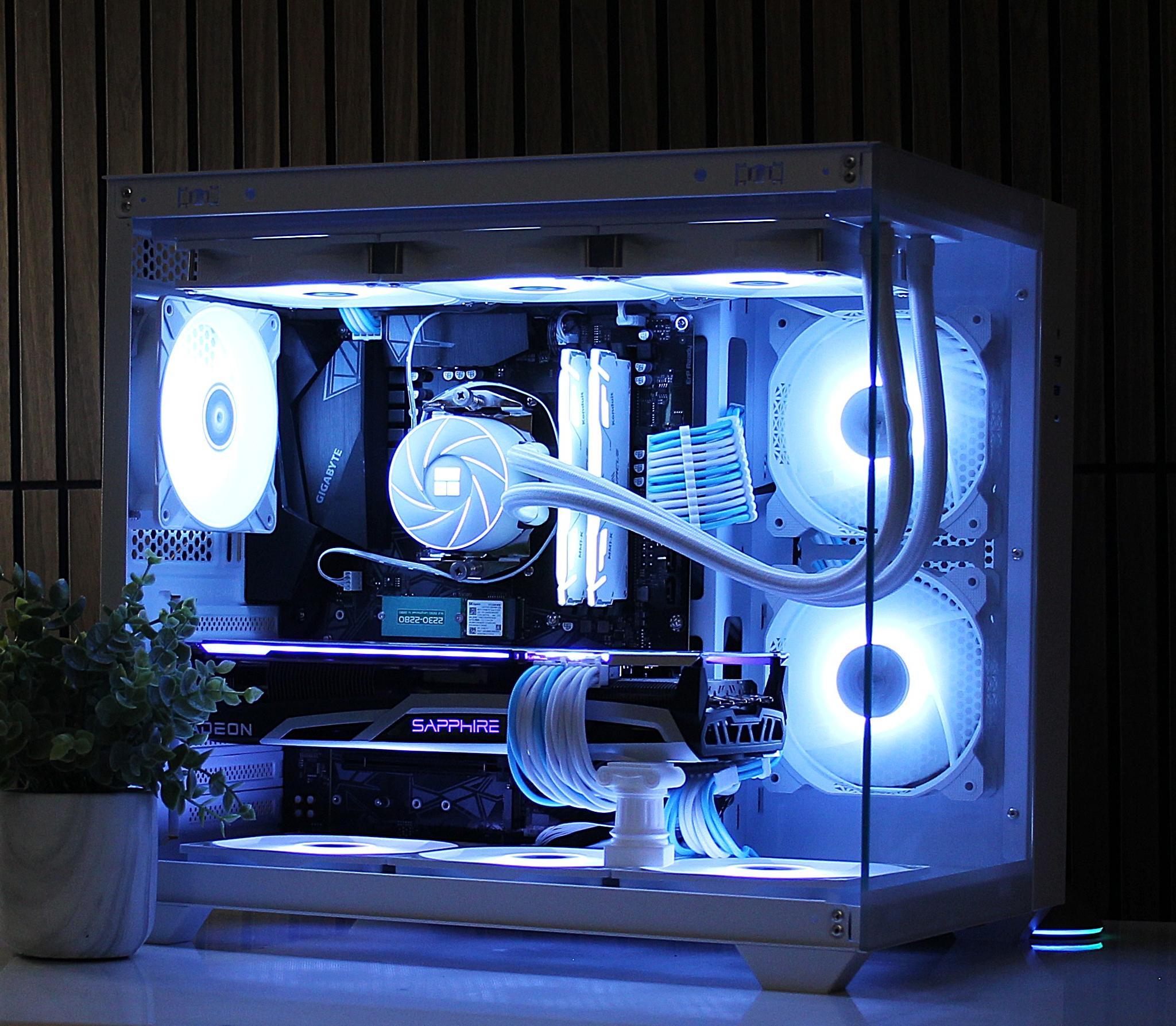 White 💻 Rx6900XT Gaming PC 💻| Ryzen 7 5800XT | 1TB NVME | 32GB RAM | B550 | Windows 11 | 850W