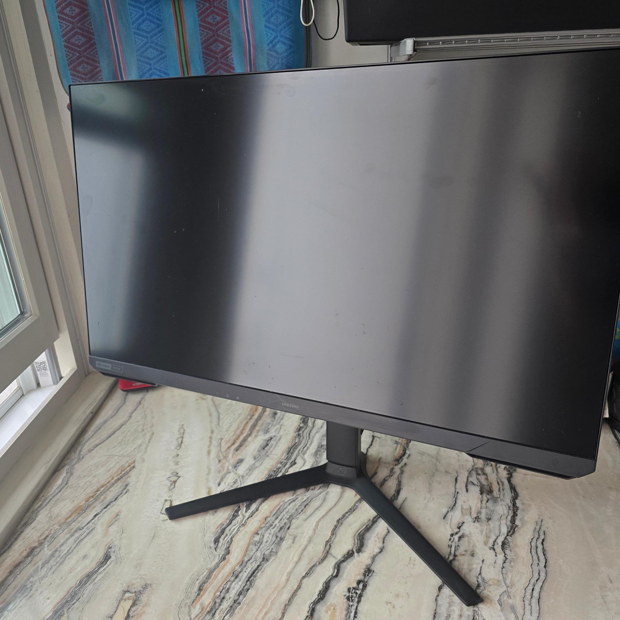 SAMSUNG 28" Odyssey G70A Gaming Computer Monitor with Stand