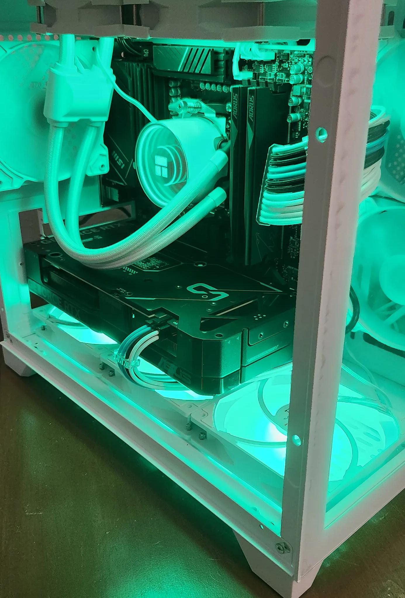 "Frostbyte" Gaming pc 🧊 Ryzen 5 7600x 🧊 rtx 4070 🧊 32gb ddr5 🧊