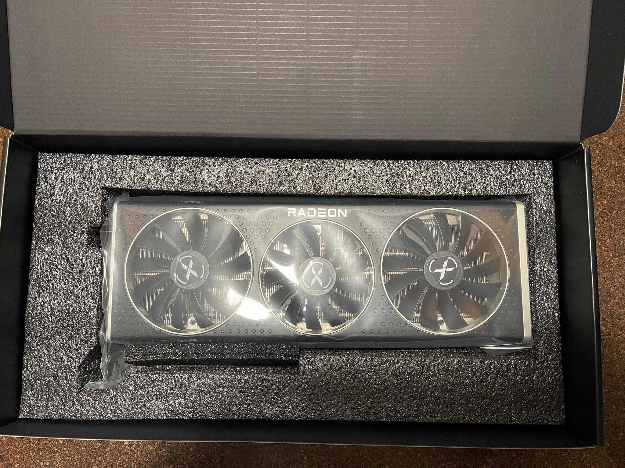 XFX Speedster MERC319 AMD Radeon RX 6800XT