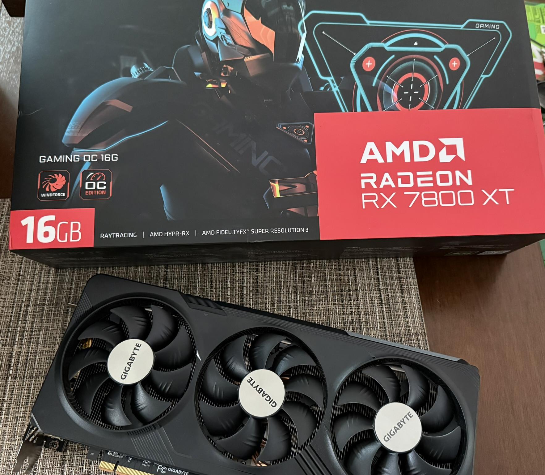 GIGABYTE 7800XT GAMING OC, 3x WINDFORCE Fans 16GB, GV-R78XTGAMING OC Video Card