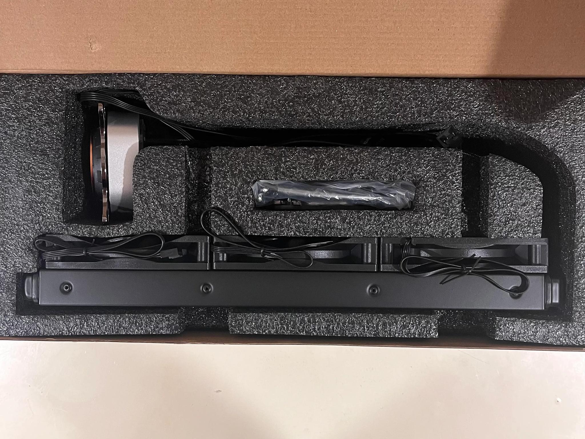Like New EVGA CLC 360mm AIO (Black)