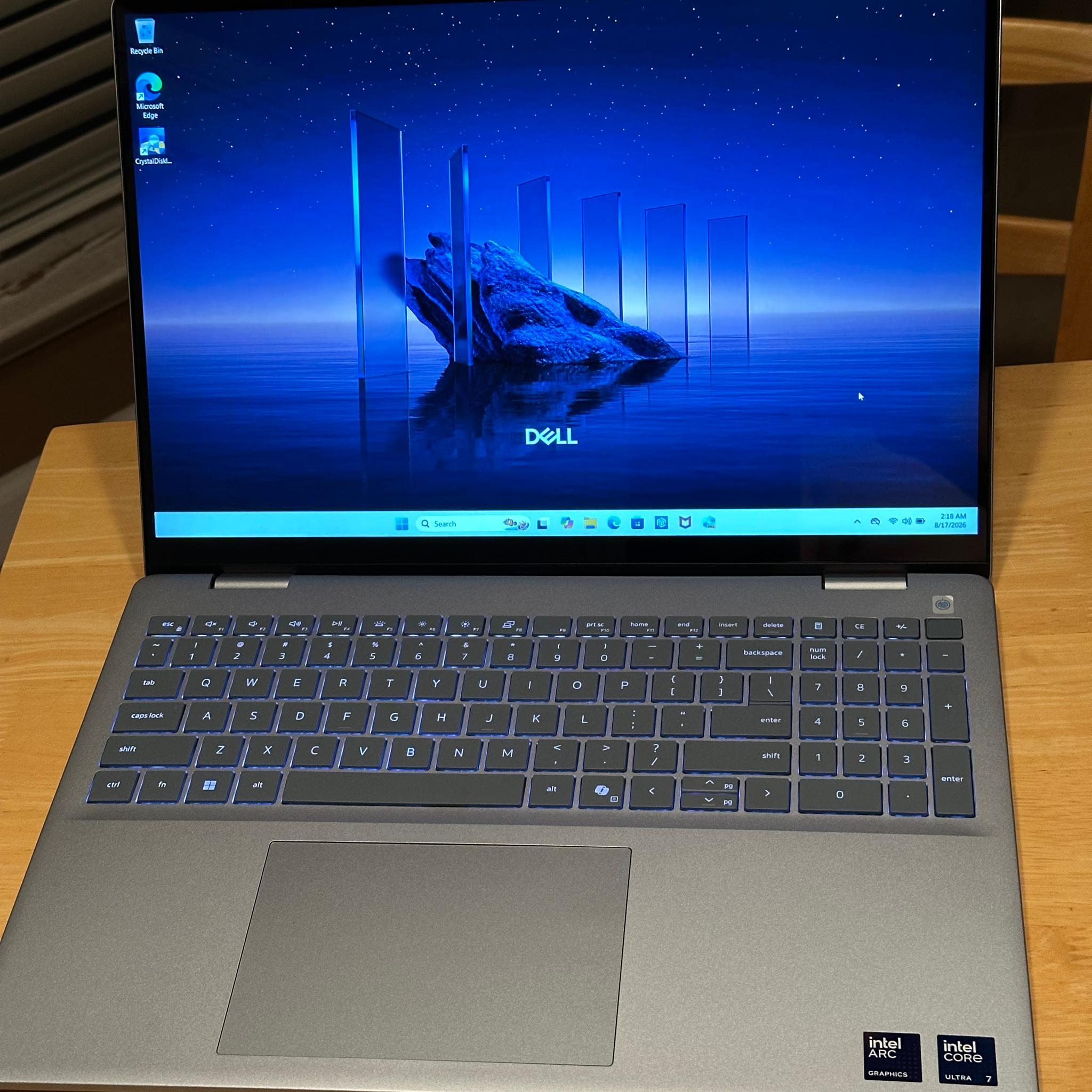 Dell - Plus 16" 2K 2-in-1 Touchscreen Laptop - Intel Core Ultra 7 256V - 16GB RAM - 1TB Storage