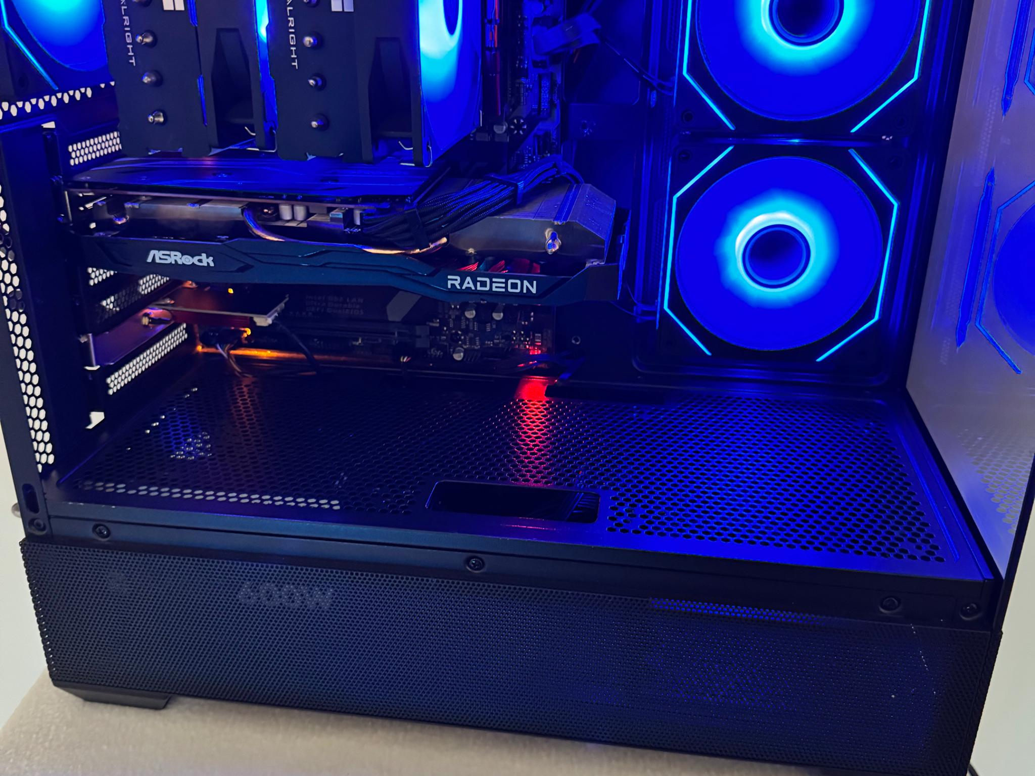 i7 9700 32 GB RX 6600 Gaming System