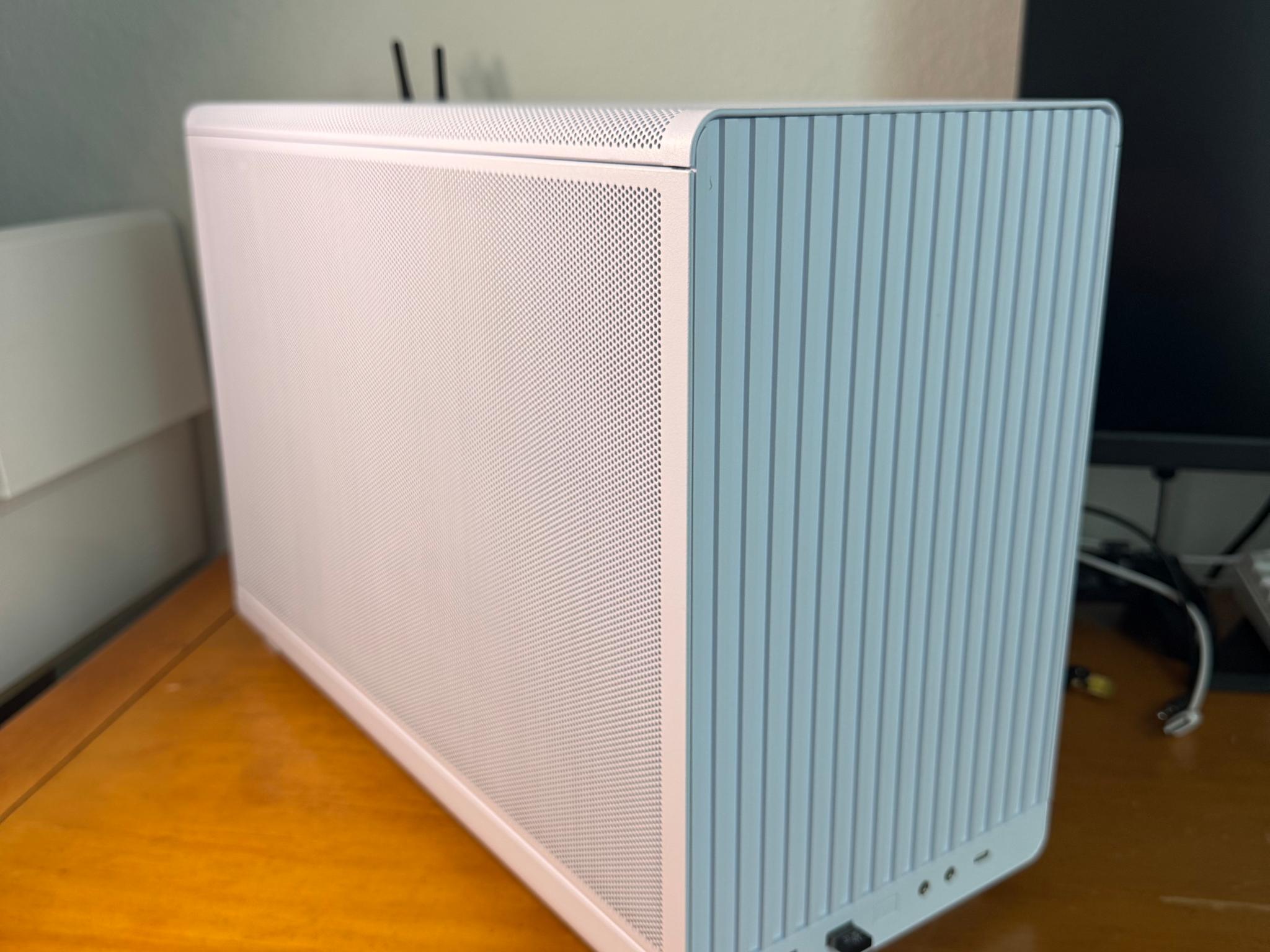AMD Ryzen 5 9600X | Radeon RX 9060 XT 16GB | 16GB DDR5-6000 | 1TB NVMe | Liquid Cooled | WiFi 6E
