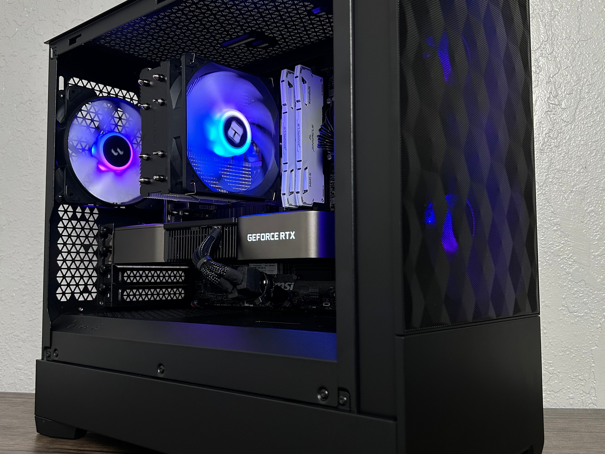 RTX 3080 | Ryzen 7 5700X | 32GB 3600MHz | 1TB NVME |