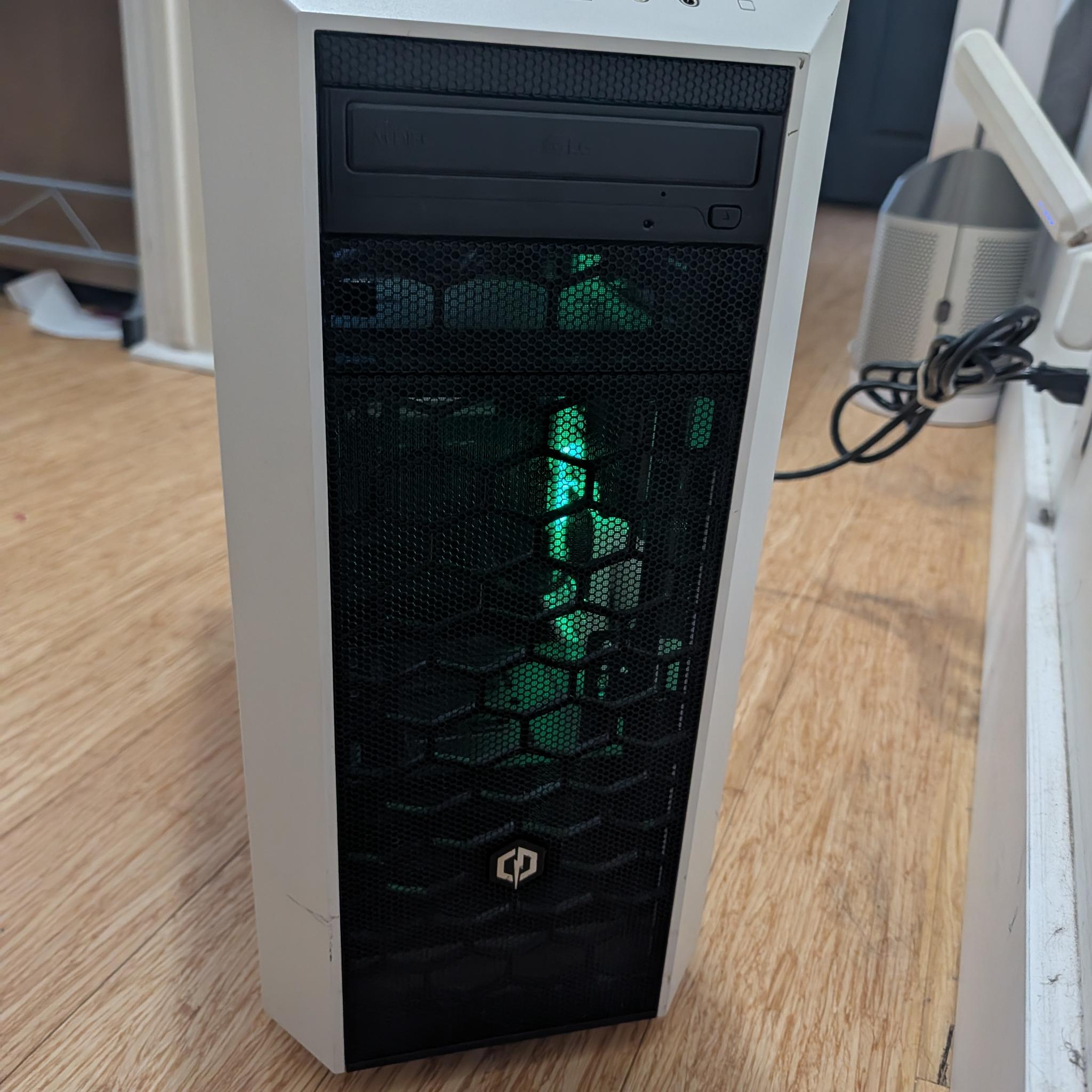 Custom CyberPower Gaming PC | RTX 2060 Super | Ryzen 5 3400G | 12GB | 256GB | X470 | AIO |