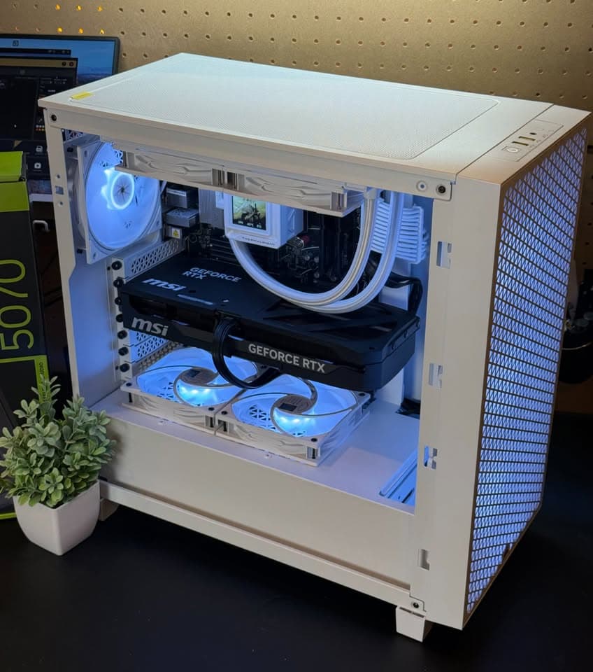 Ultra Gaming PC | RTX 5070 | Ryzen 9 7900x | 32GB DDR5 RAM | 1TB | Windows 11