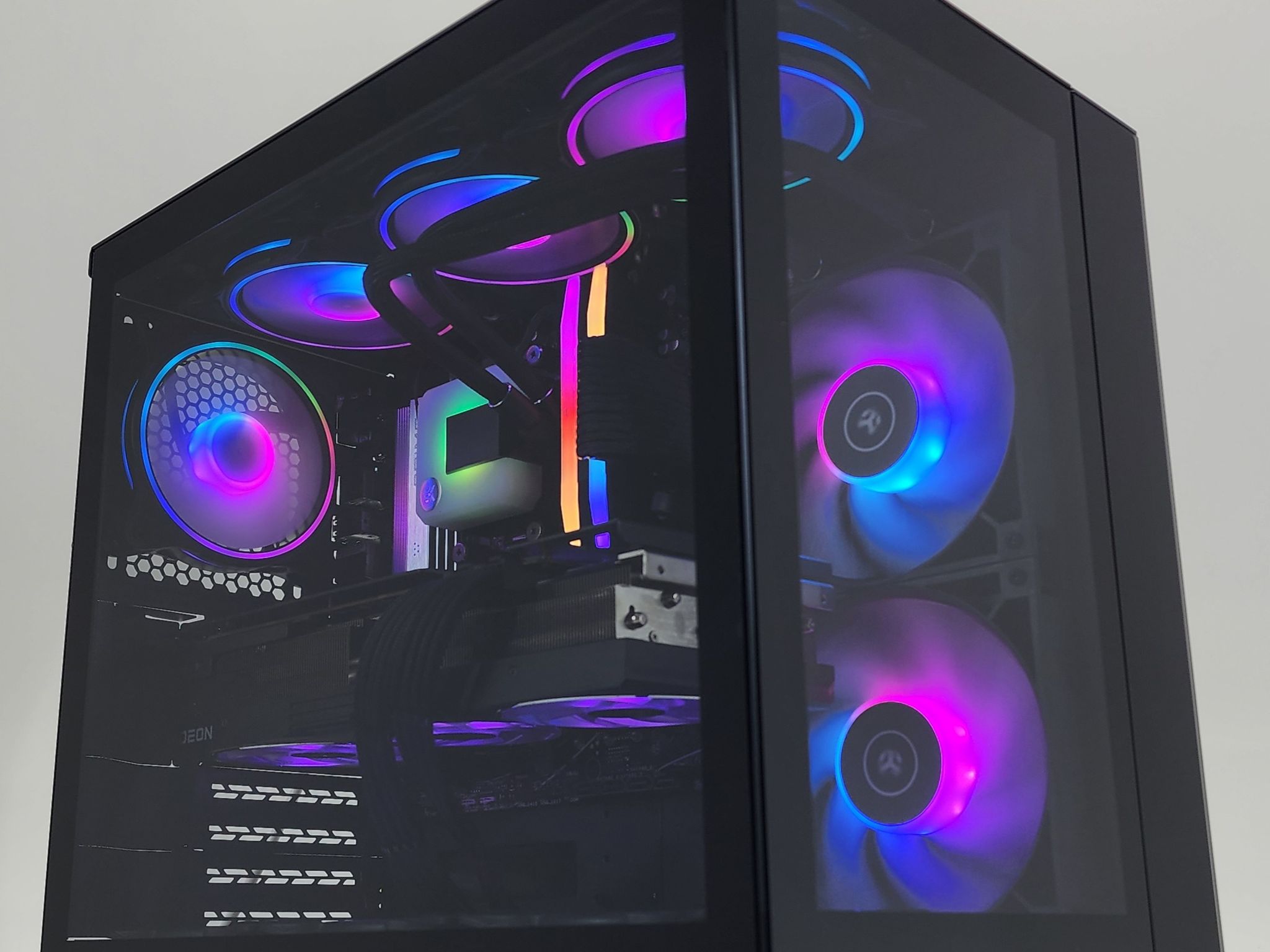 Gaming PC Ryzen 7 7800X3D 32GB RAM 2TB SSD RX 7900 XT 20GB Windows 11 Computer
