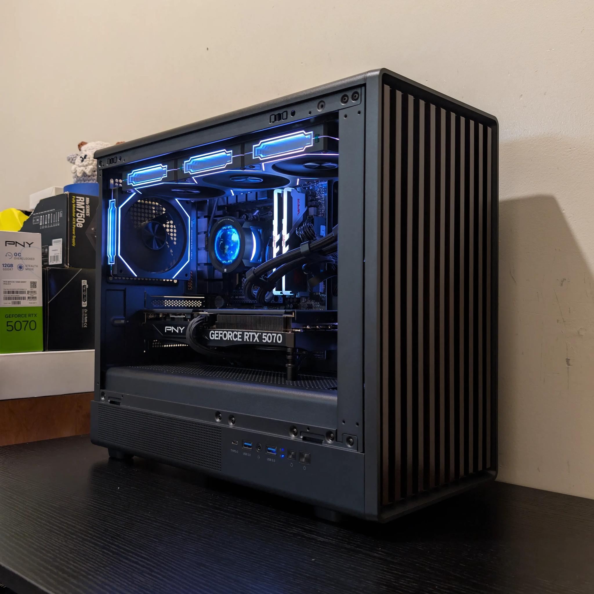 🪵🔥1440p Gaming Beast | RTX 5070 | Ryzen 5 7600X | 1TB SSD | 32GB RAM | WiFi 6 & Bluetooth🔥🪵