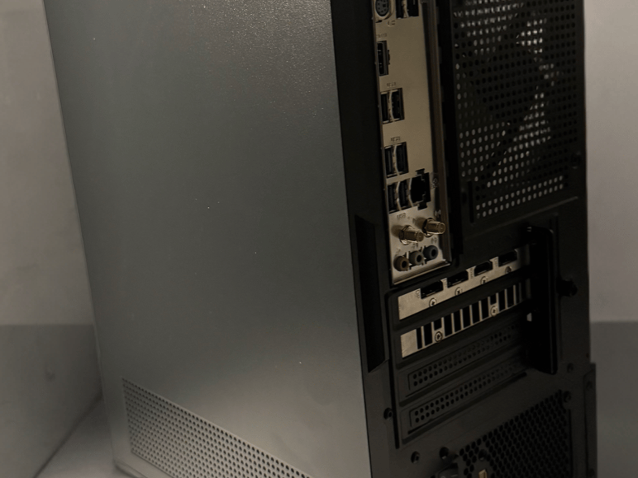 CUBIX- GAMER | Radeon RX 6600 XT |Core i5-14400F | 1TB SSD | 16GB DDR4 RAM | BT\WIFI