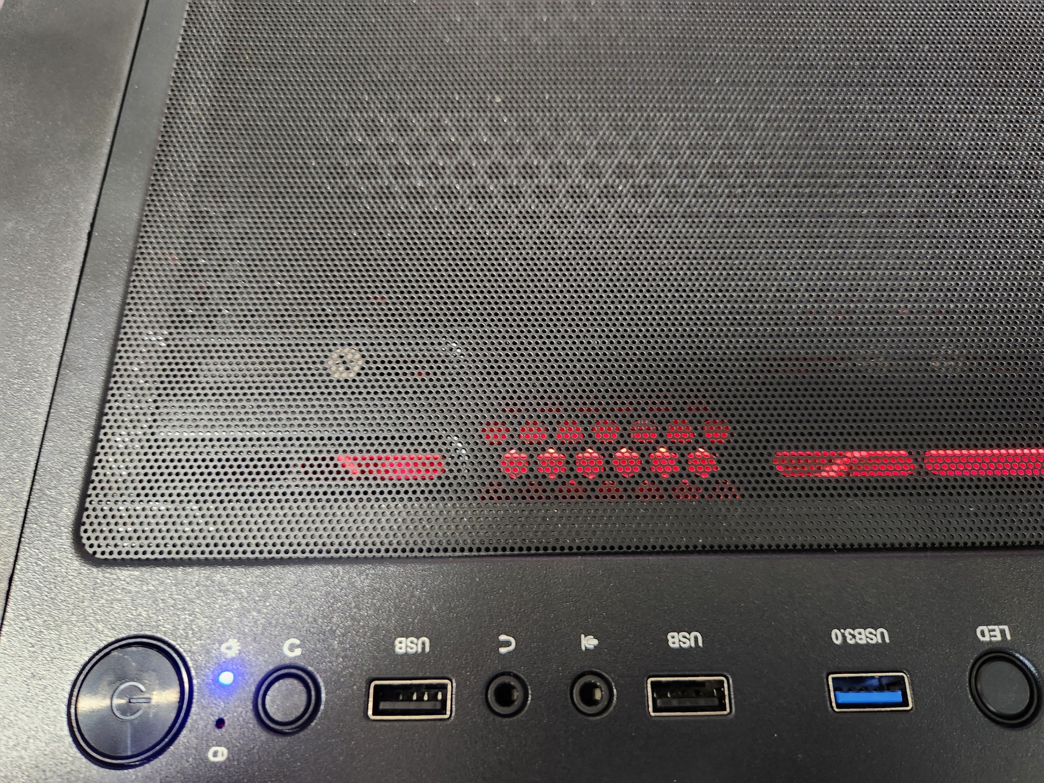 ✨AURUM✨ RTX 4070 TI SUPER 16GB | RYZEN 7 7800X3D | 32GB DDR5 6000MTs | 2 TB NVME | 1100W | WIFI & BT