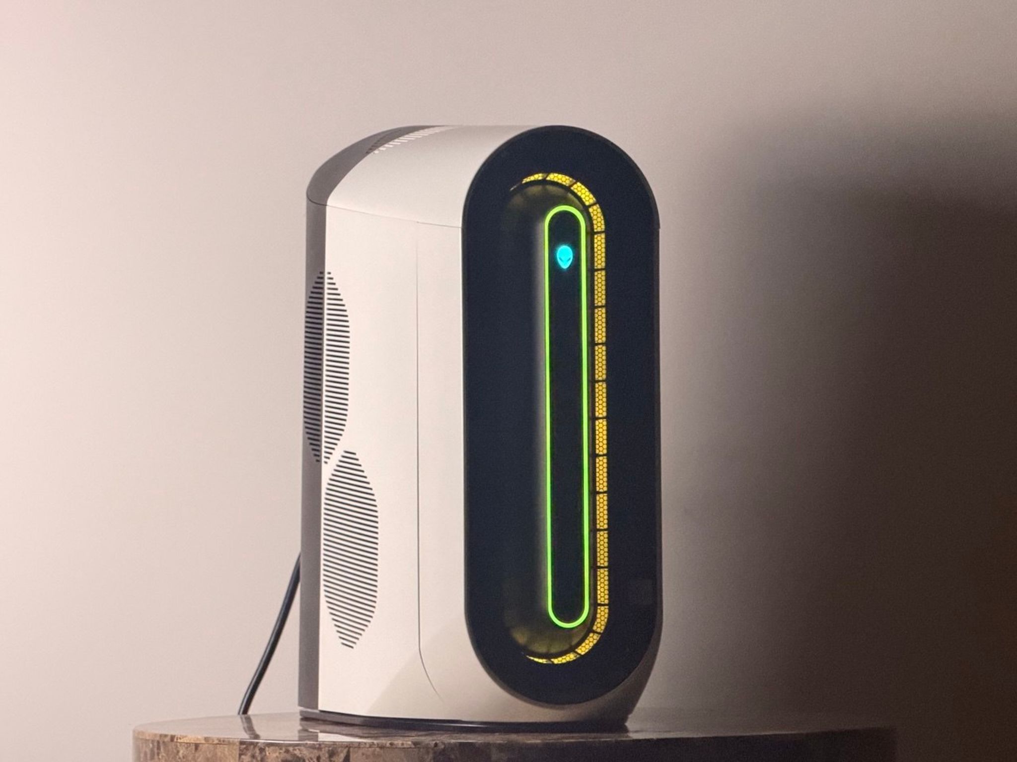 FREE SHIPPING👽🛸Alienware Gaming PC | RTX 2080 Super | i7-10700F | 512 GB NVME SSD | 16 GB RAM
