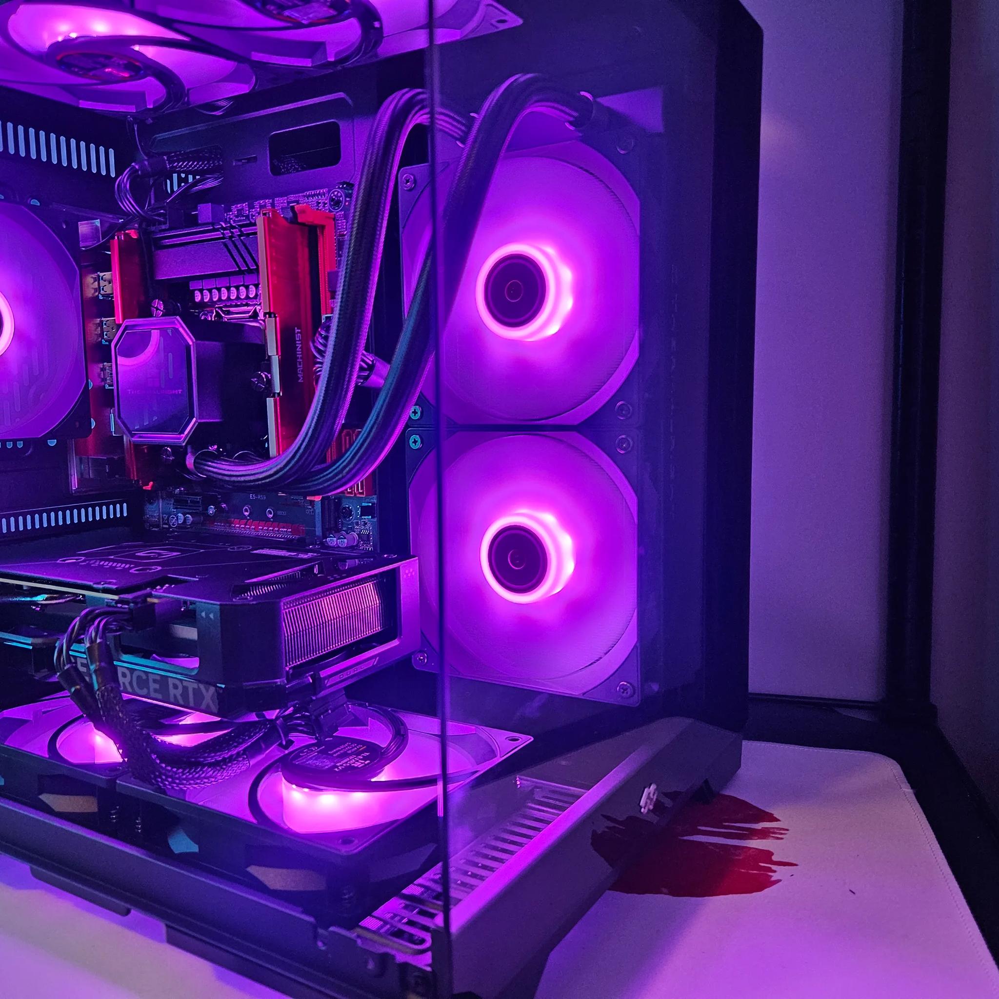 Dark Side Liquid cooled RIG Intel inte 14 Core / 32GB DDR4 / 1TB SSD / RTX 4060 TI