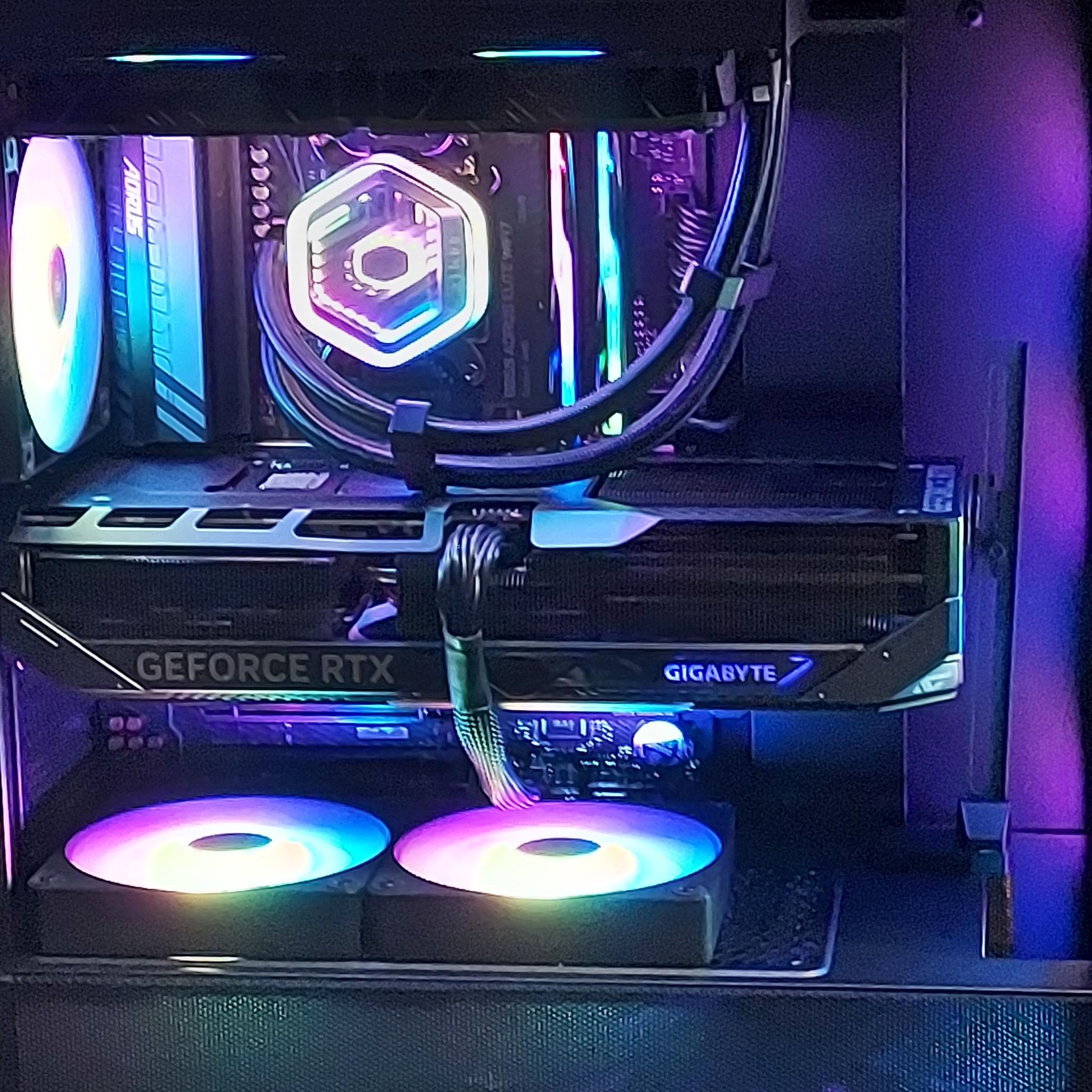 9800X3D/RTX 5070TI GAMING