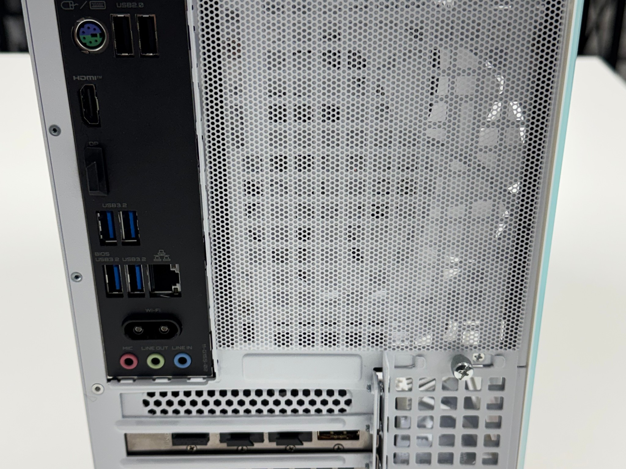 'ALL NEW PARTS' PC with AMD RYZEN 7 5700X & RTX 5060
