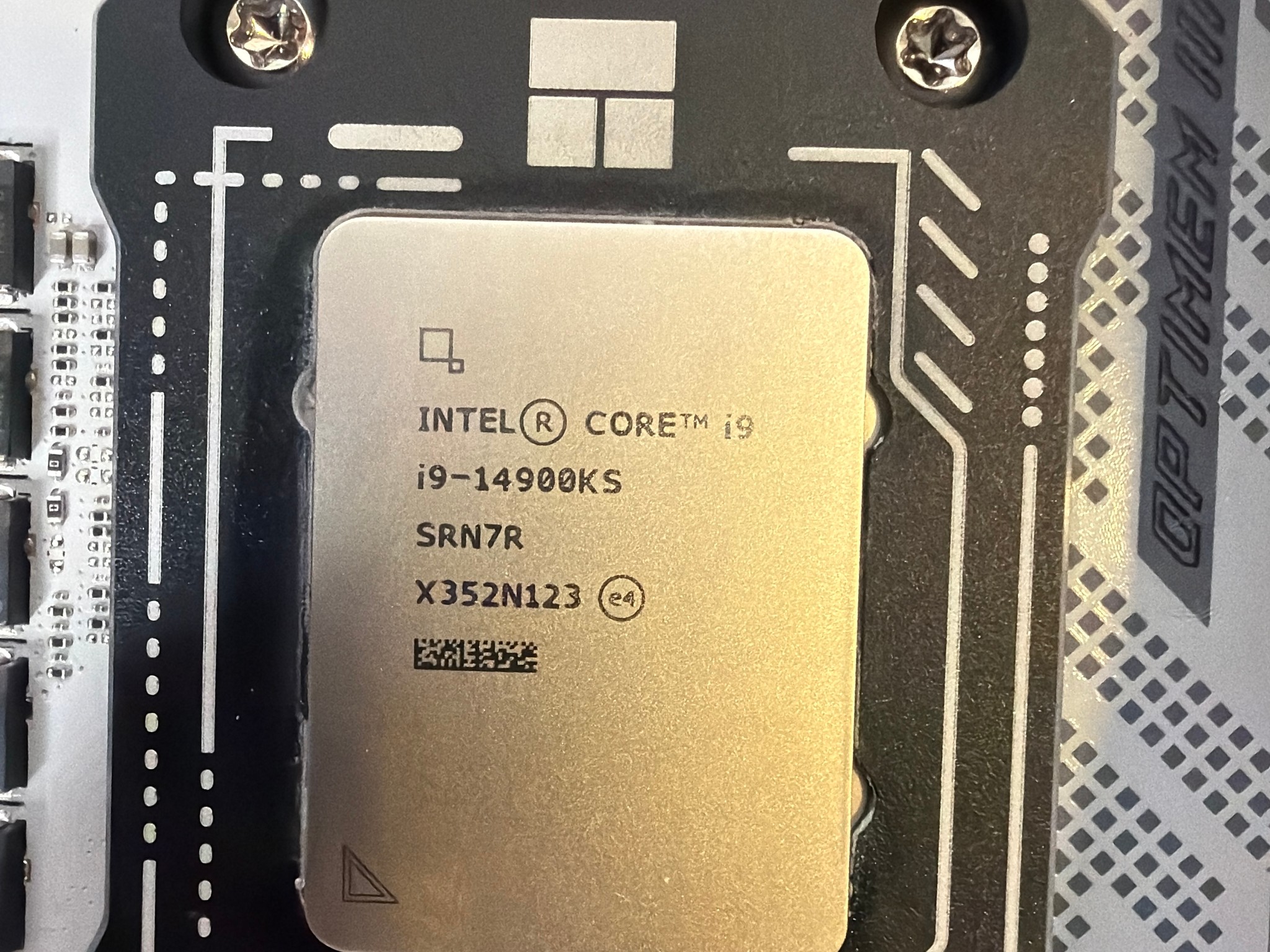 Z790 Apex | i9-14900KS just board and CPU