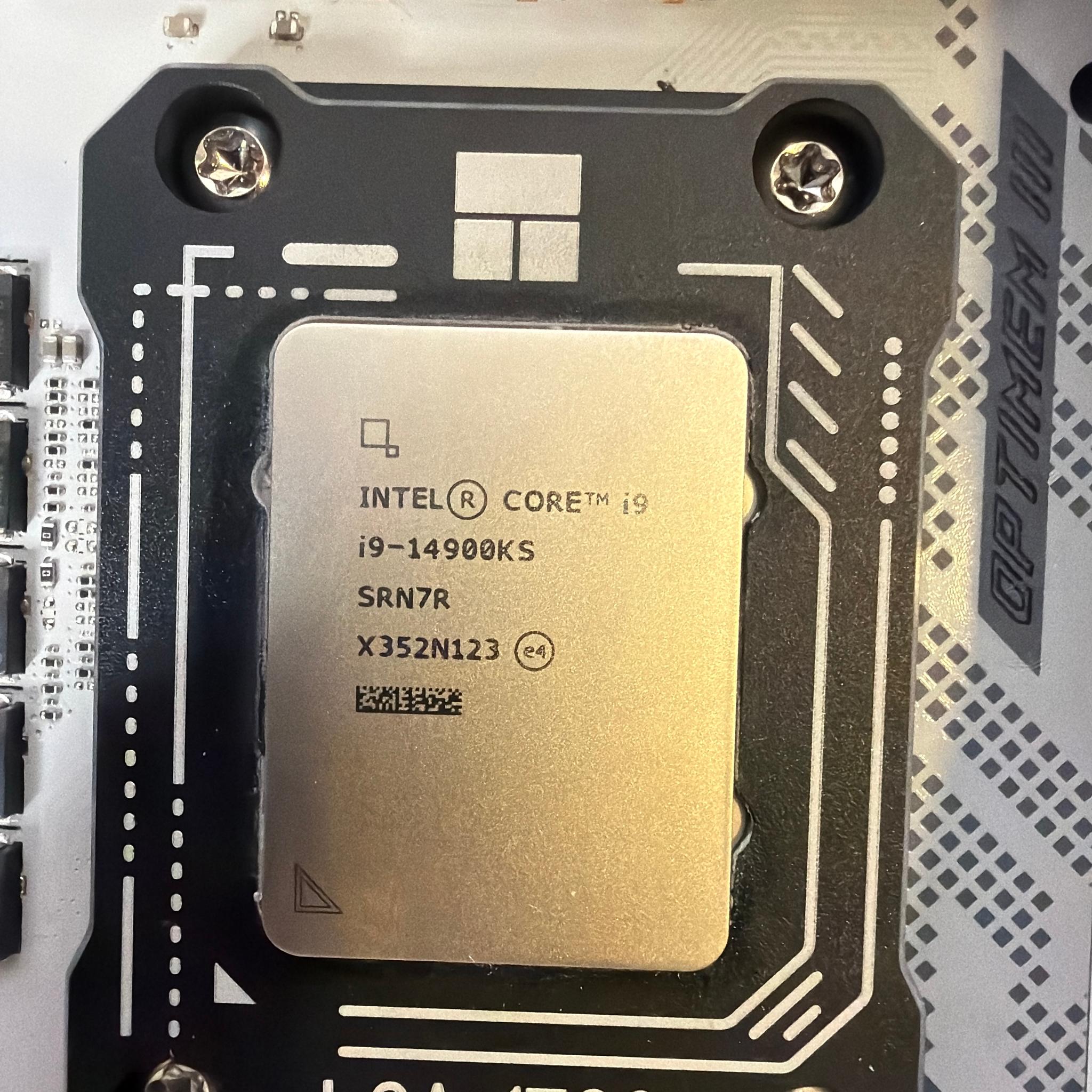 Z790 Apex | i9-14900KS | 2TB gen 4 NVME SSD samsung 970 | DDR5 32GB 6000 G skill trident white cl36