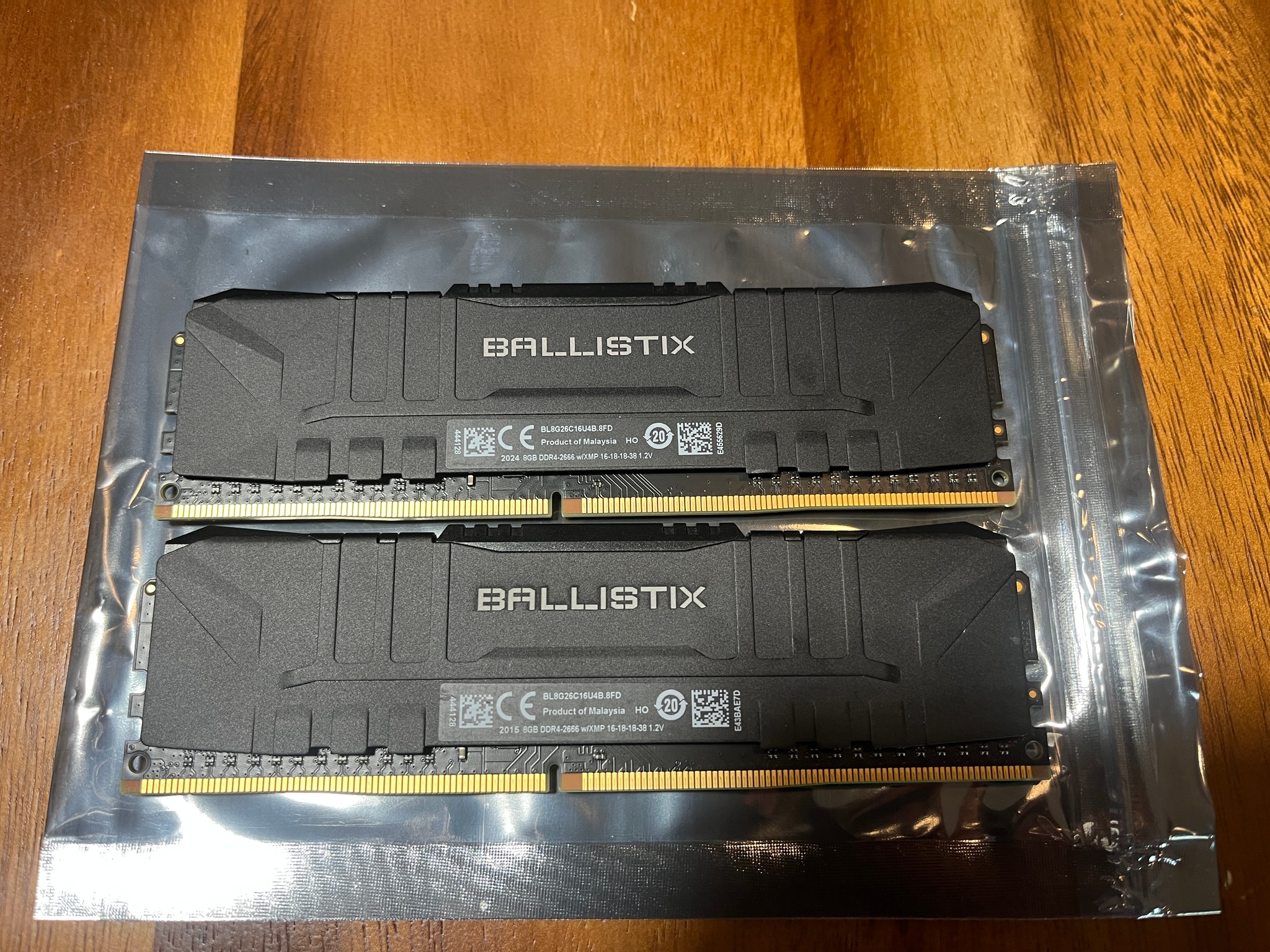 CRUCIAL BALLISTIX 16GB (2x8GB) DDR4 BL8G26C16U4B.8FD DDR4-2666MHz