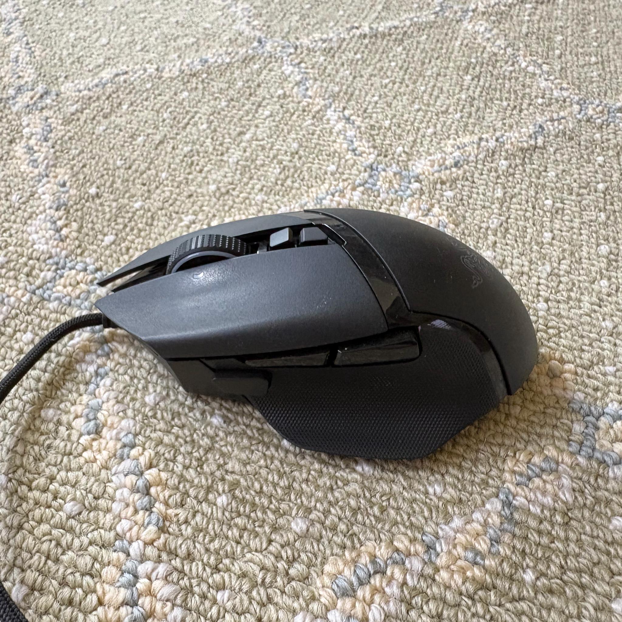 RAZER BASILISK V3
