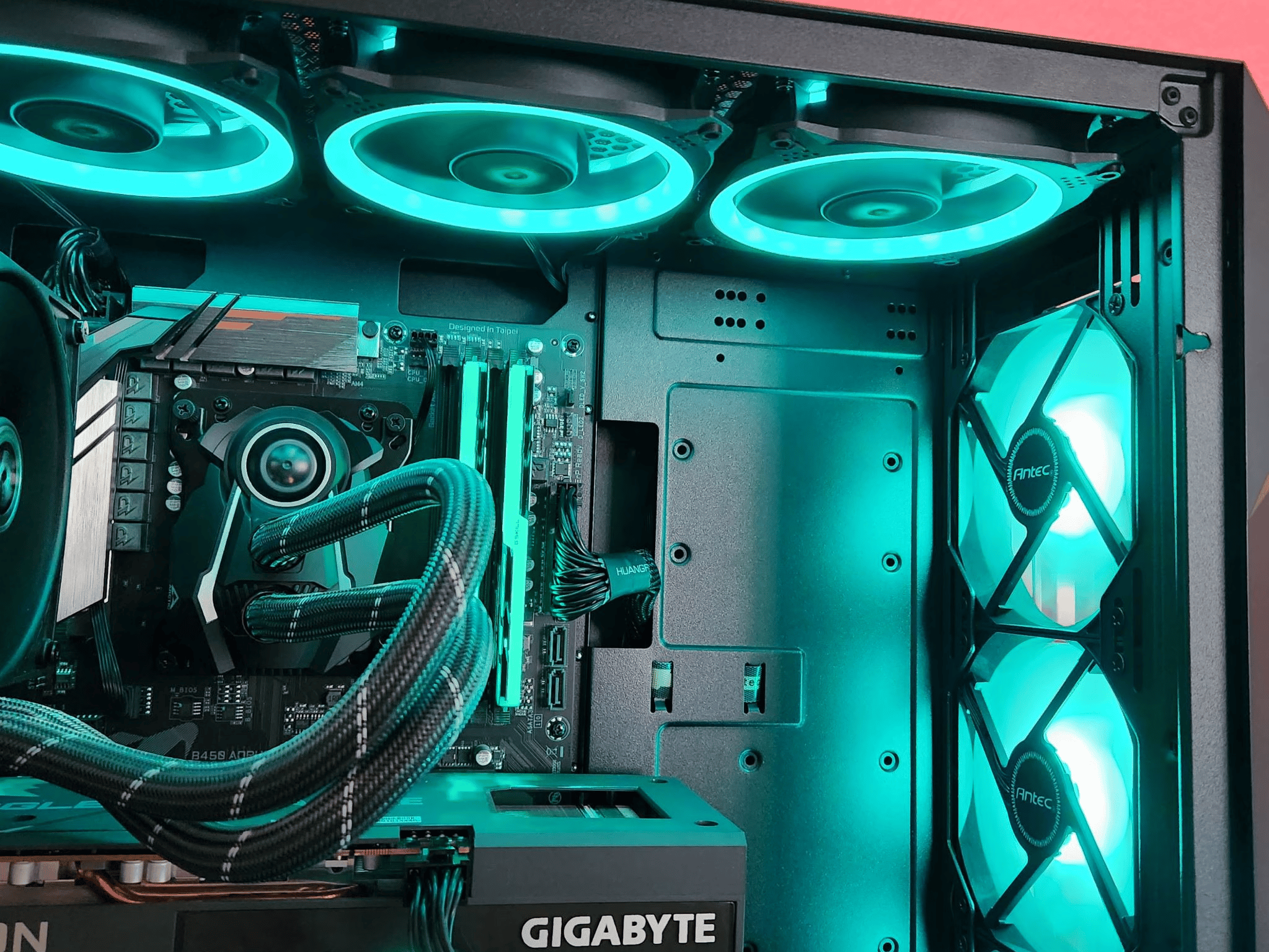 All AMD Rig, Ryzen 5600X and RX 6600XT, 16GB Ram, Liquid cooler.