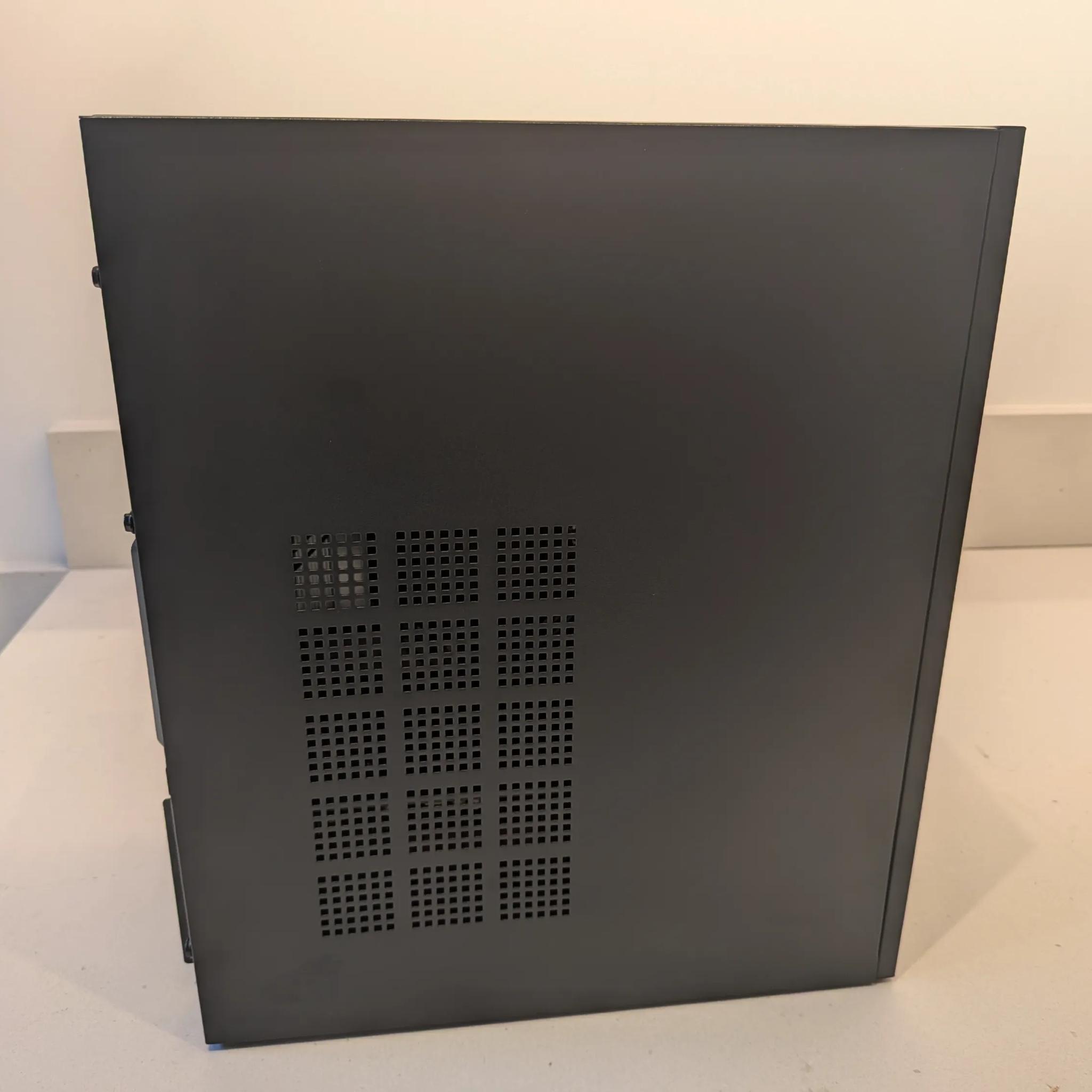 1080p Micro Starter - RX 7600, Intel Core i5 14400F, 32 GB RAM, 2 TB Gen 4 NVME, RGB