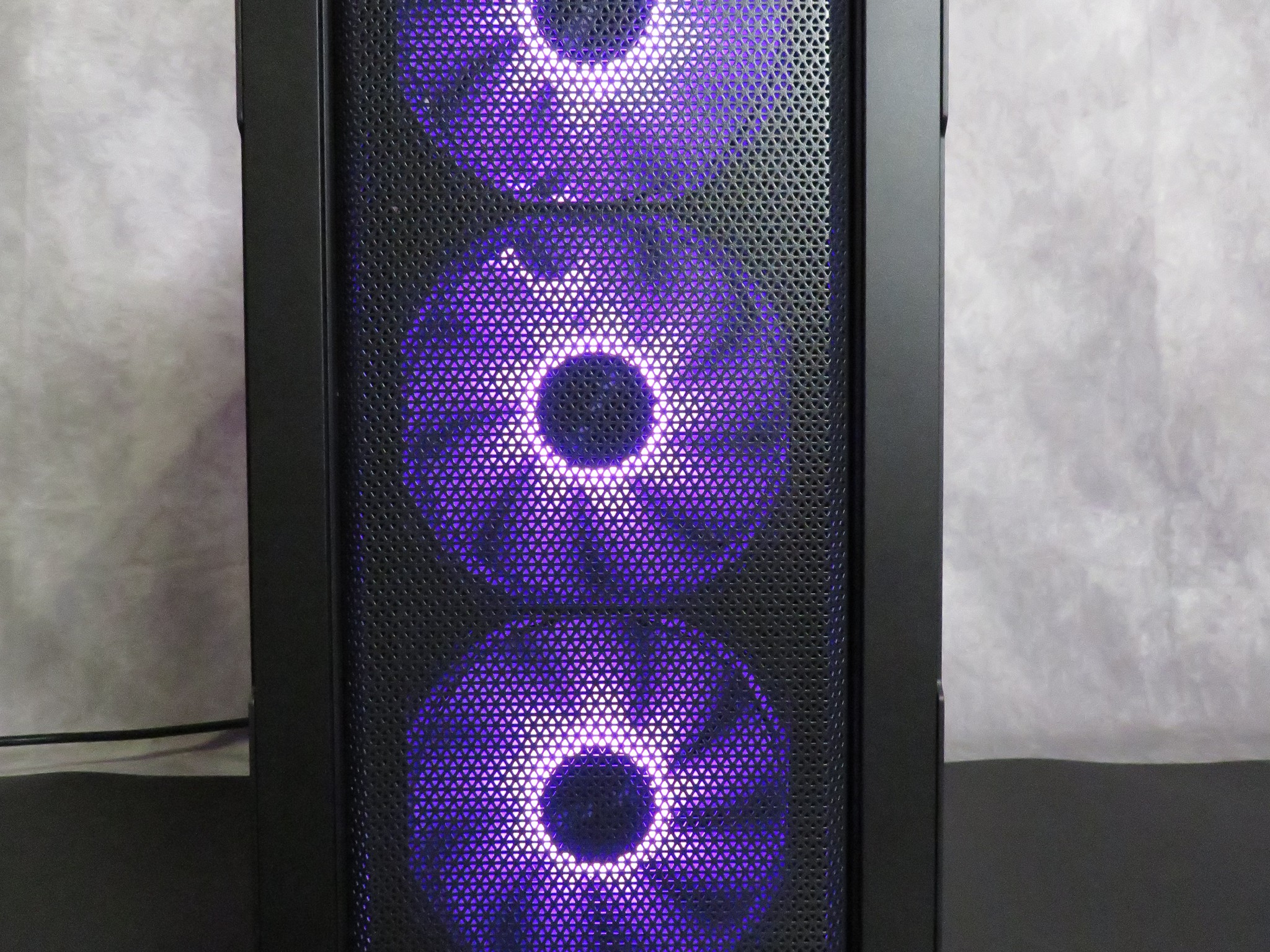 Mid-Range Master Gamer: RTX 2070 Super + Ryzen 5 3600 + 16 GB DDR4 + 1 TB SSD