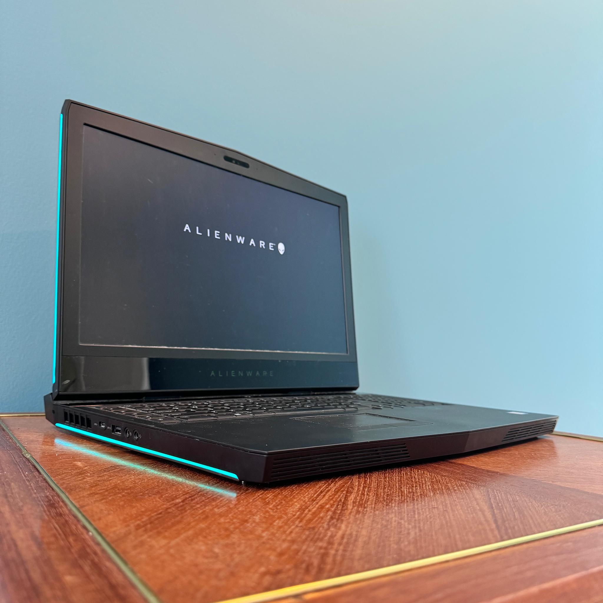 Alienware Laptop | GTX 1050 TI, Core i7, 8GB DDR4 Ram, 150GB SSD, 1080p 60hz