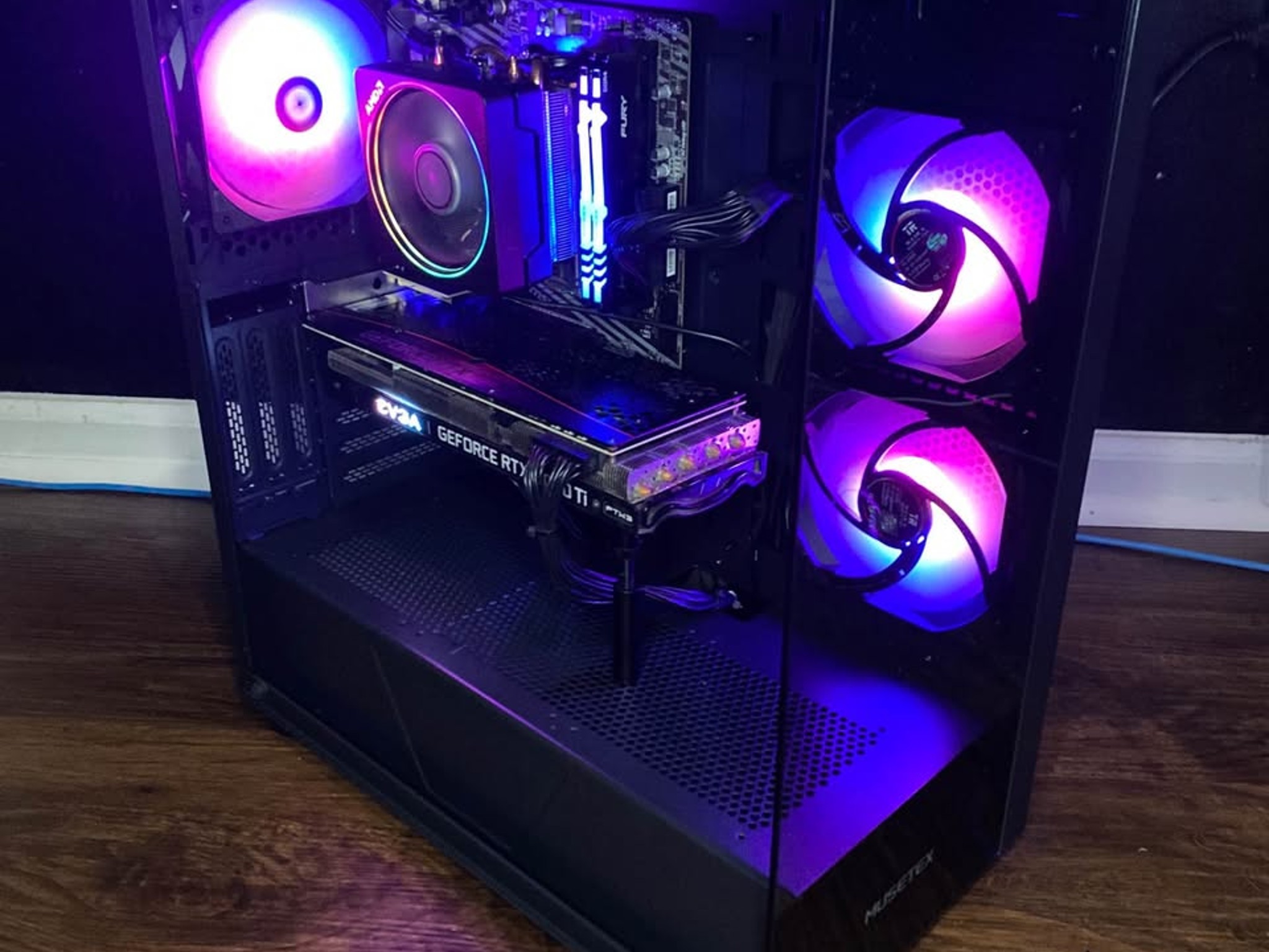 Black Gaming PC (RTX 3060 TI 8GB + AMD Ryzen 5 3600 + 16GB DDR4 + HDD + SSD)