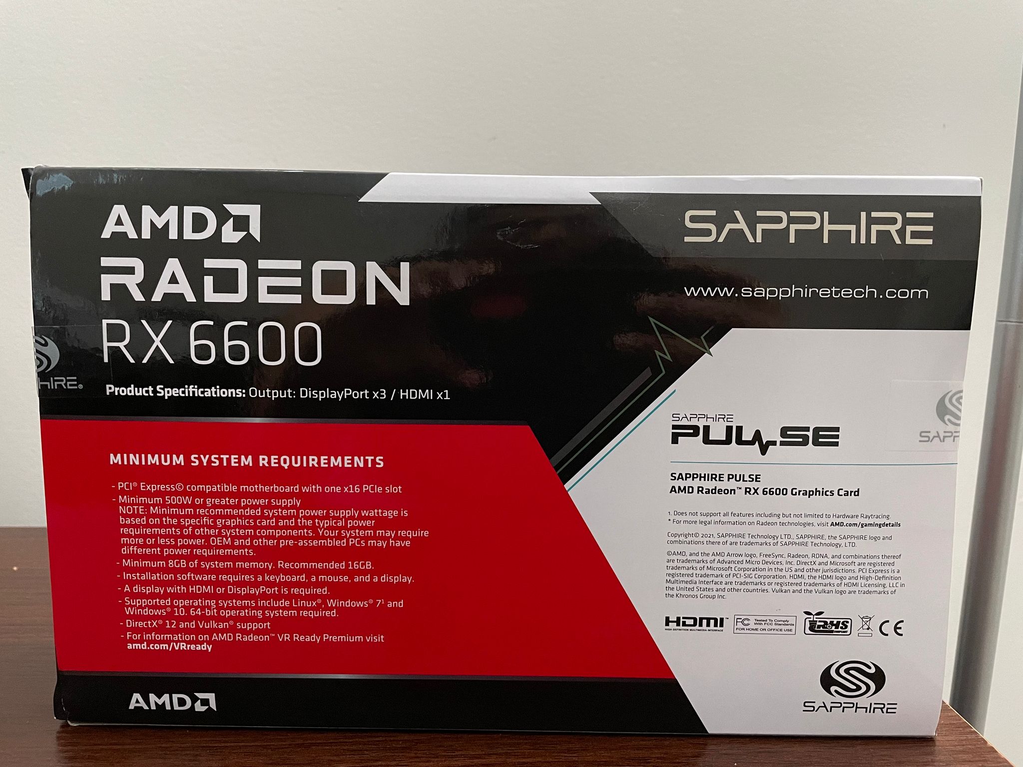 LIKE NEW : Sapphire Pulse Radeon RX 6600 8 GB GDDR6 Video card 