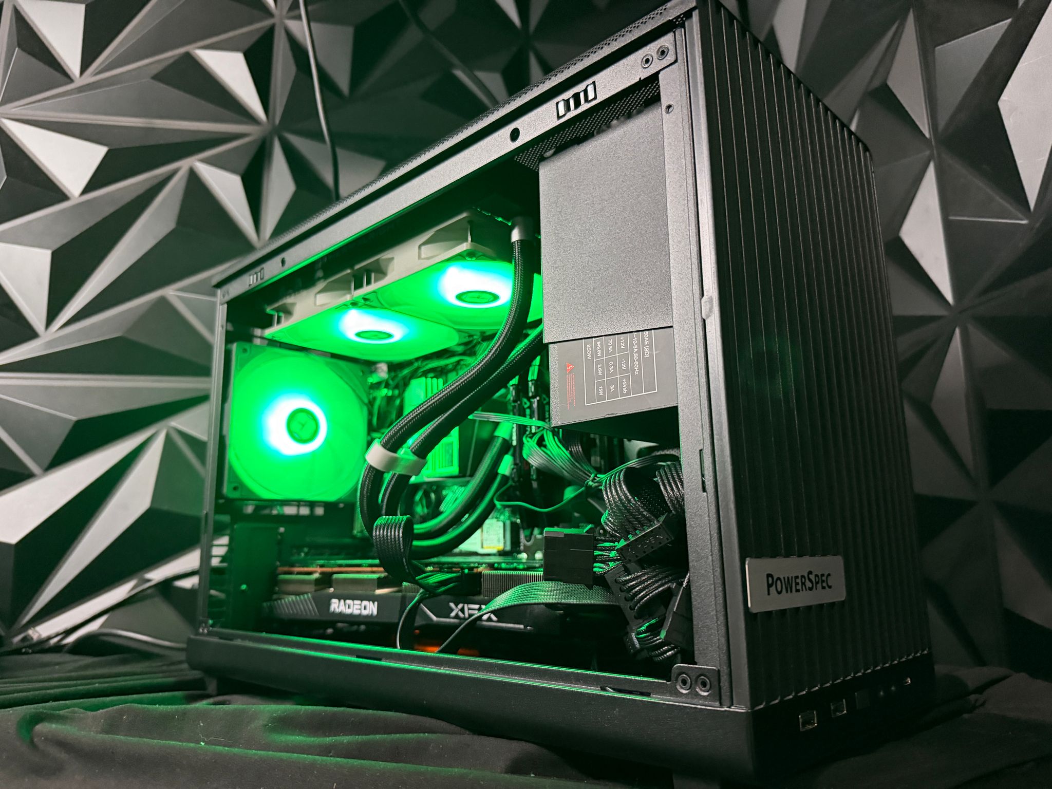 ♾️🎮 INFINITY GAMER 🎮♾️ Ryzen 5 5600X3D| RX 67000XT| 16 GB DDR4| 1.25 TB NVMe| 850W Gold PSU