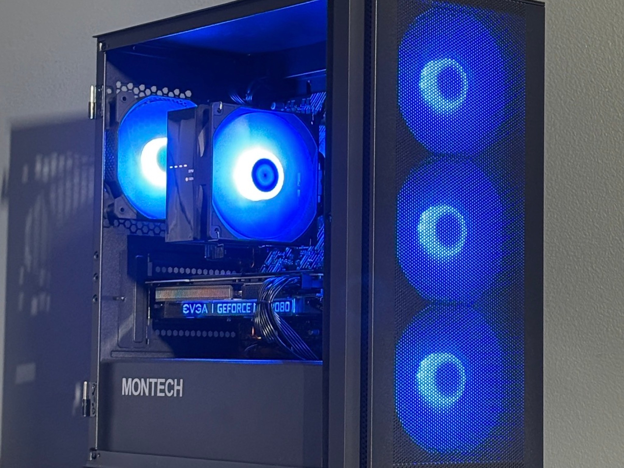 🥶RTX 2080, Ryzen 5, 16GB DDR4, 512GB SSD- Fury Gaming PC