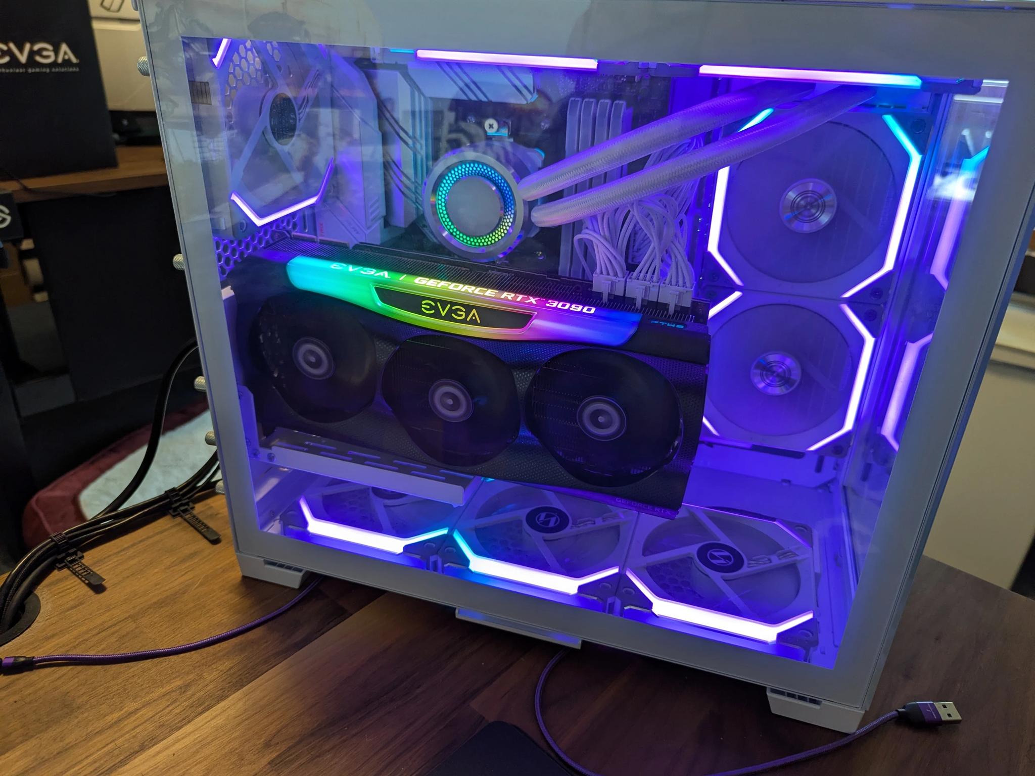 Nvidia RTX 3090 - EVGA FTW 3