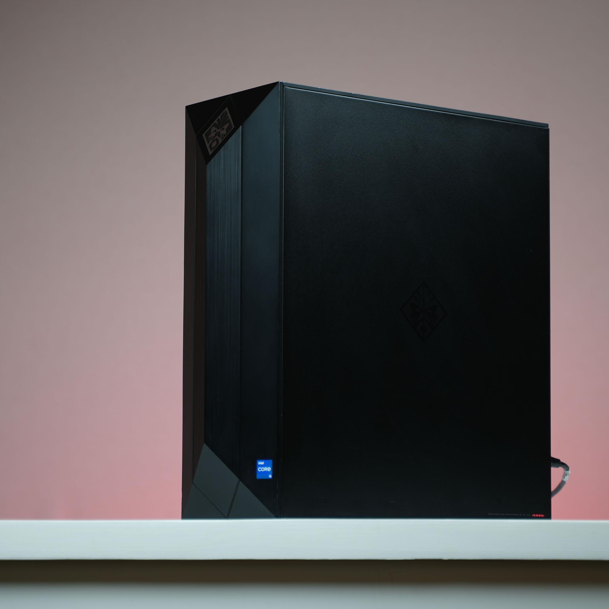 “Omenform 2” GTX 1650 Intel Core i5 8600 16GB .8TB Windows 11 Gaming PC Powerhouse