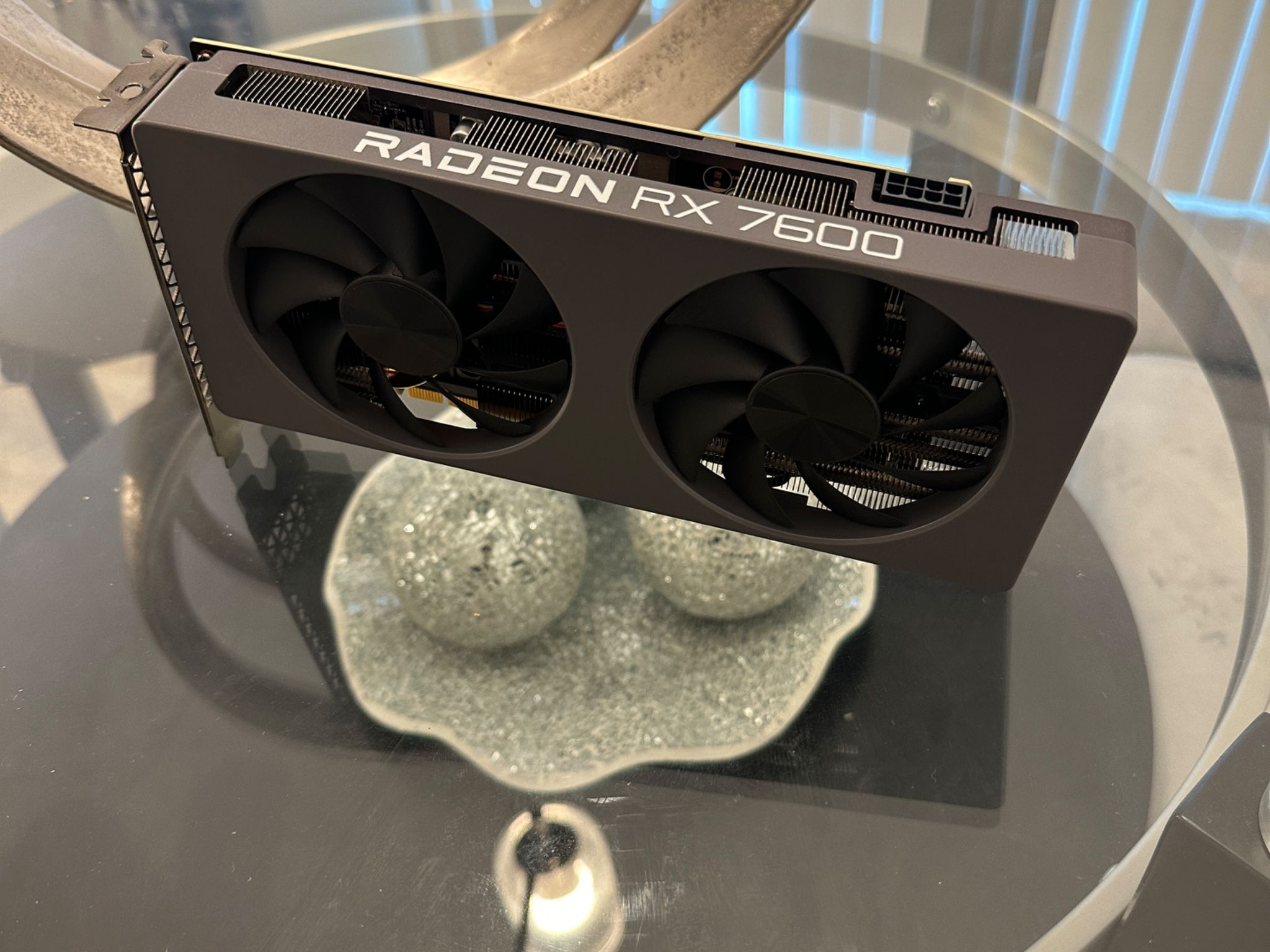 Lenovo Radeon RX 7600