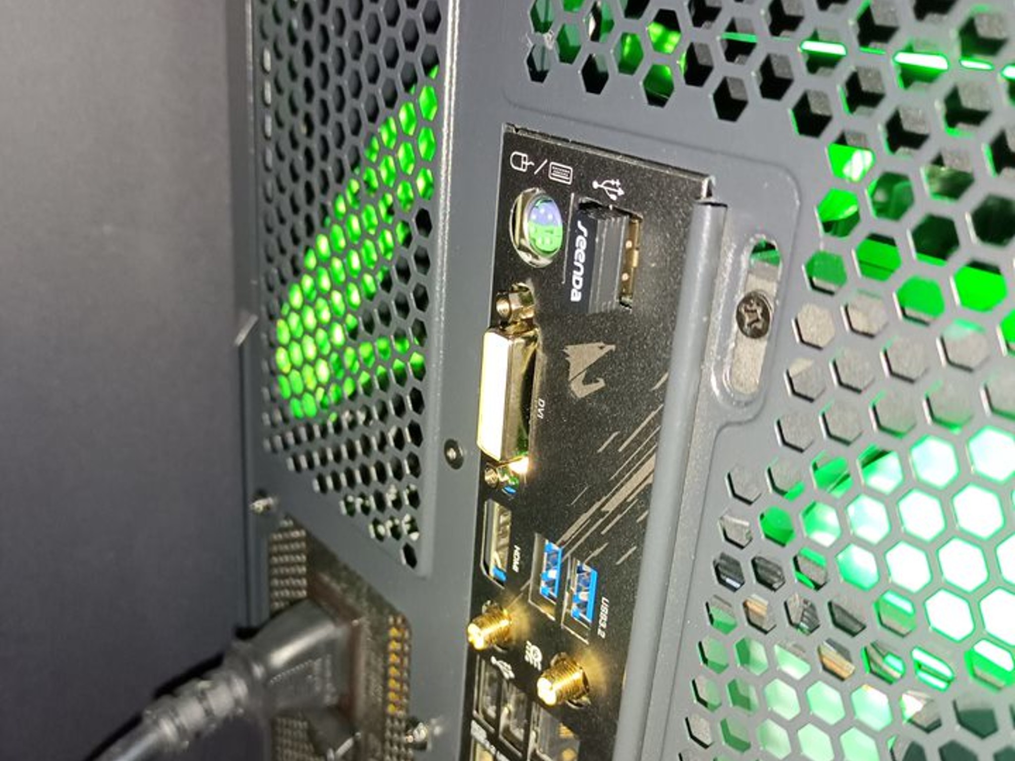 👾🧠 LOCUTUS-POWERED BORG NODE | RTX 3080 FTW3 × 32GB DDR4 × LCD Pod 🧠👾 One Cube.