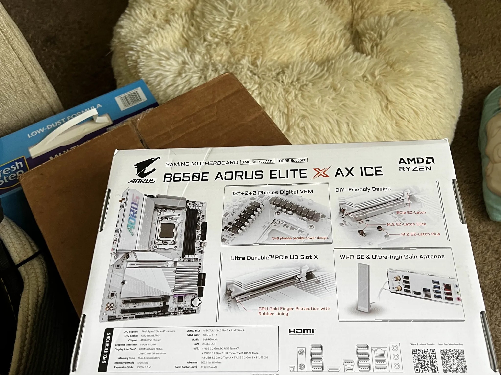 GIGABYTE B650E AORUS ELITE X AX ICE AM5 LGA 1718 AMD B650 ATX Motherboard