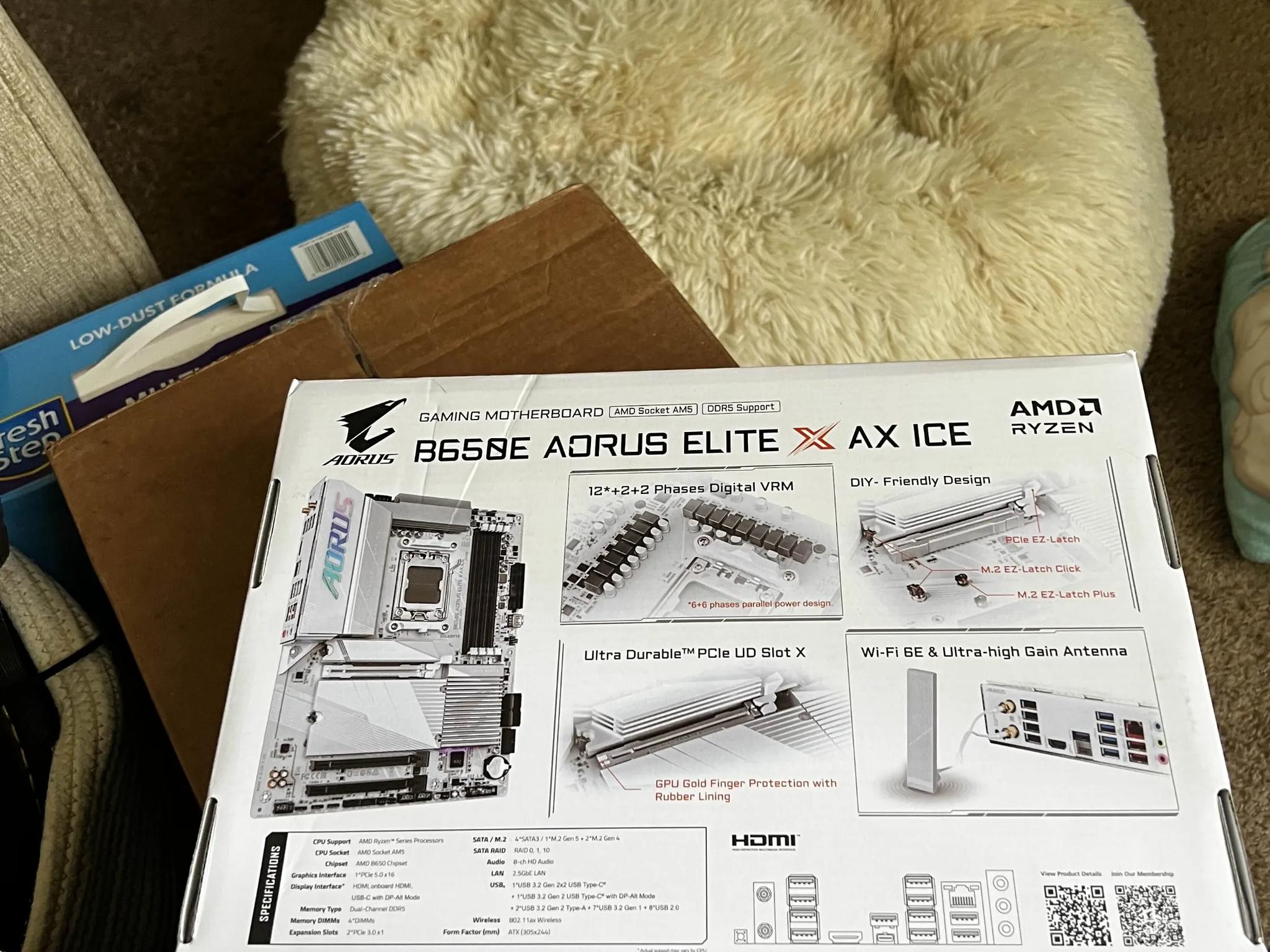 GIGABYTE B650E AORUS ELITE X AX ICE AM5 LGA 1718 AMD B650 ATX Motherboard