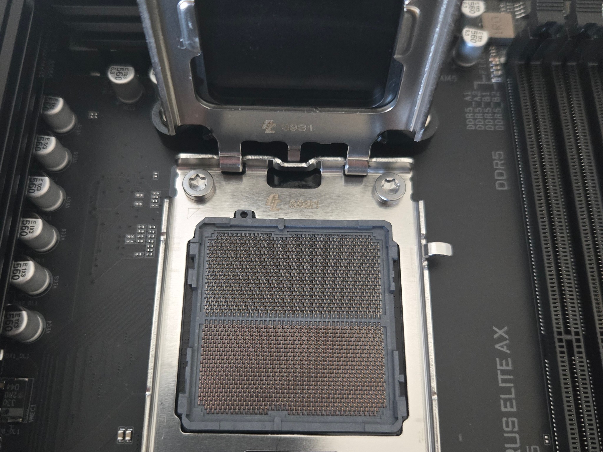 Gigabyte B650 Aorus Elite AX