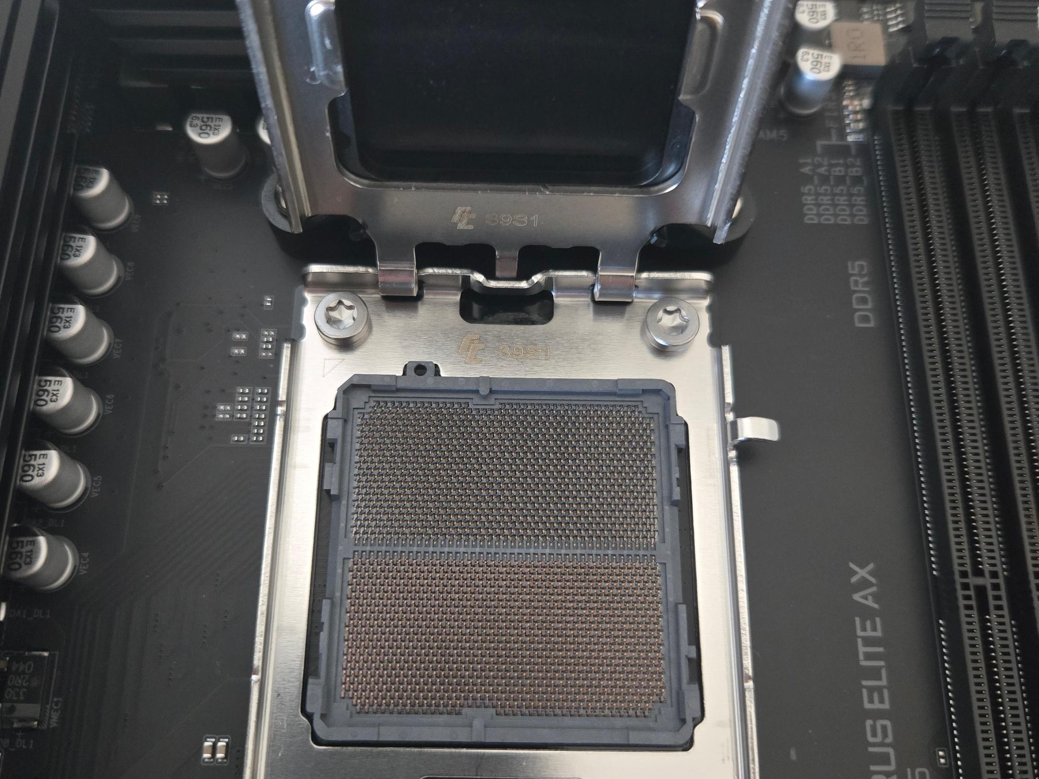 Gigabyte B650 Aorus Elite AX