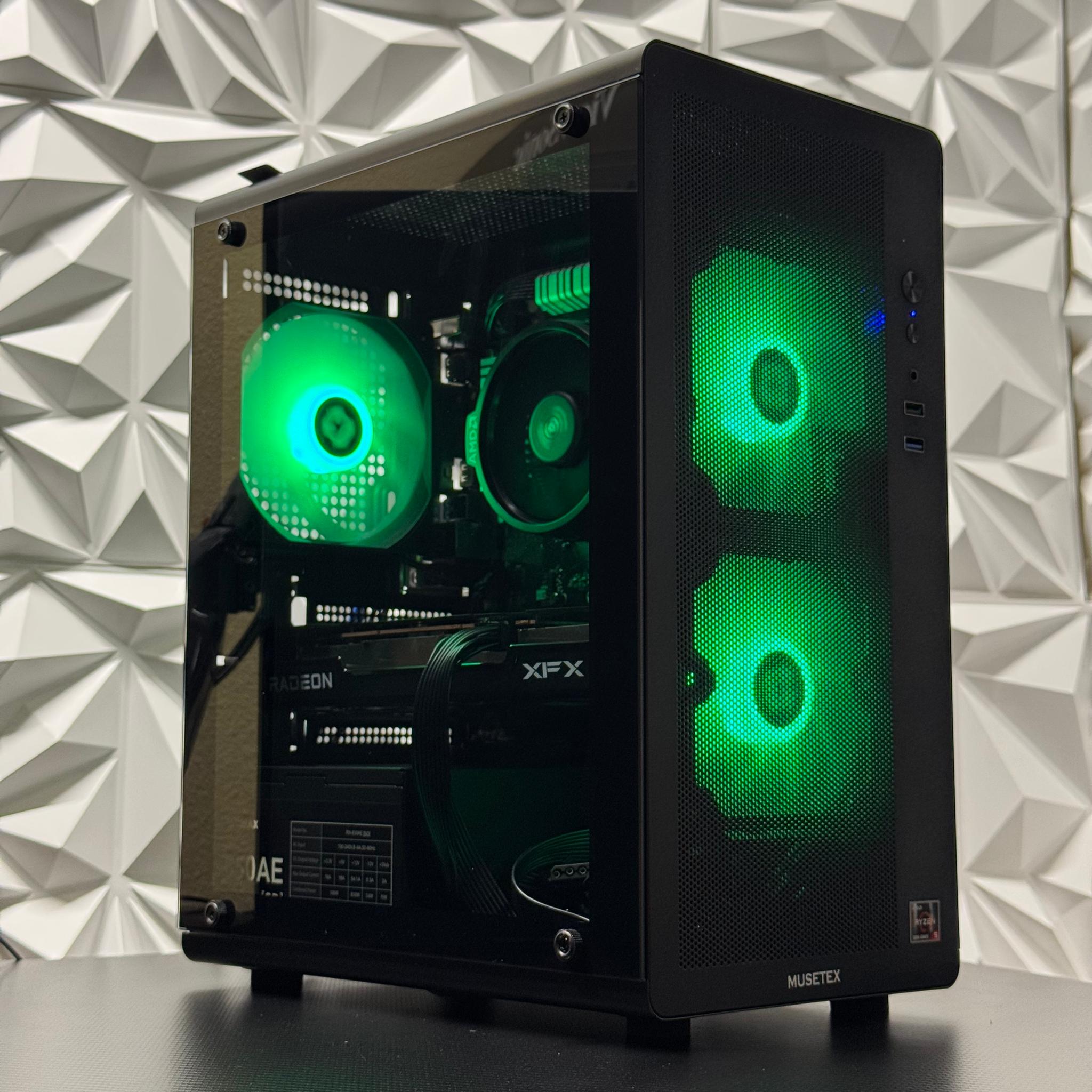 Rx 6600 / Ryzen 5 5500 / 16GB DDR4 Ram / 500GB Samsung SSD / Windows 11