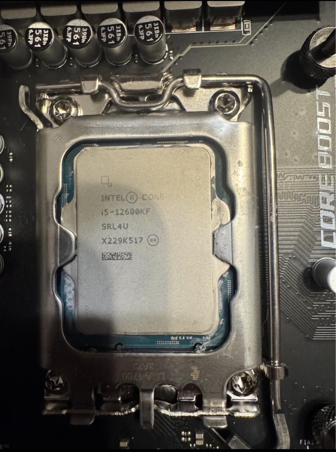 MSI 3060 12gb,  MSI z790 gaming plus WiFi & Intel I5 12600kf