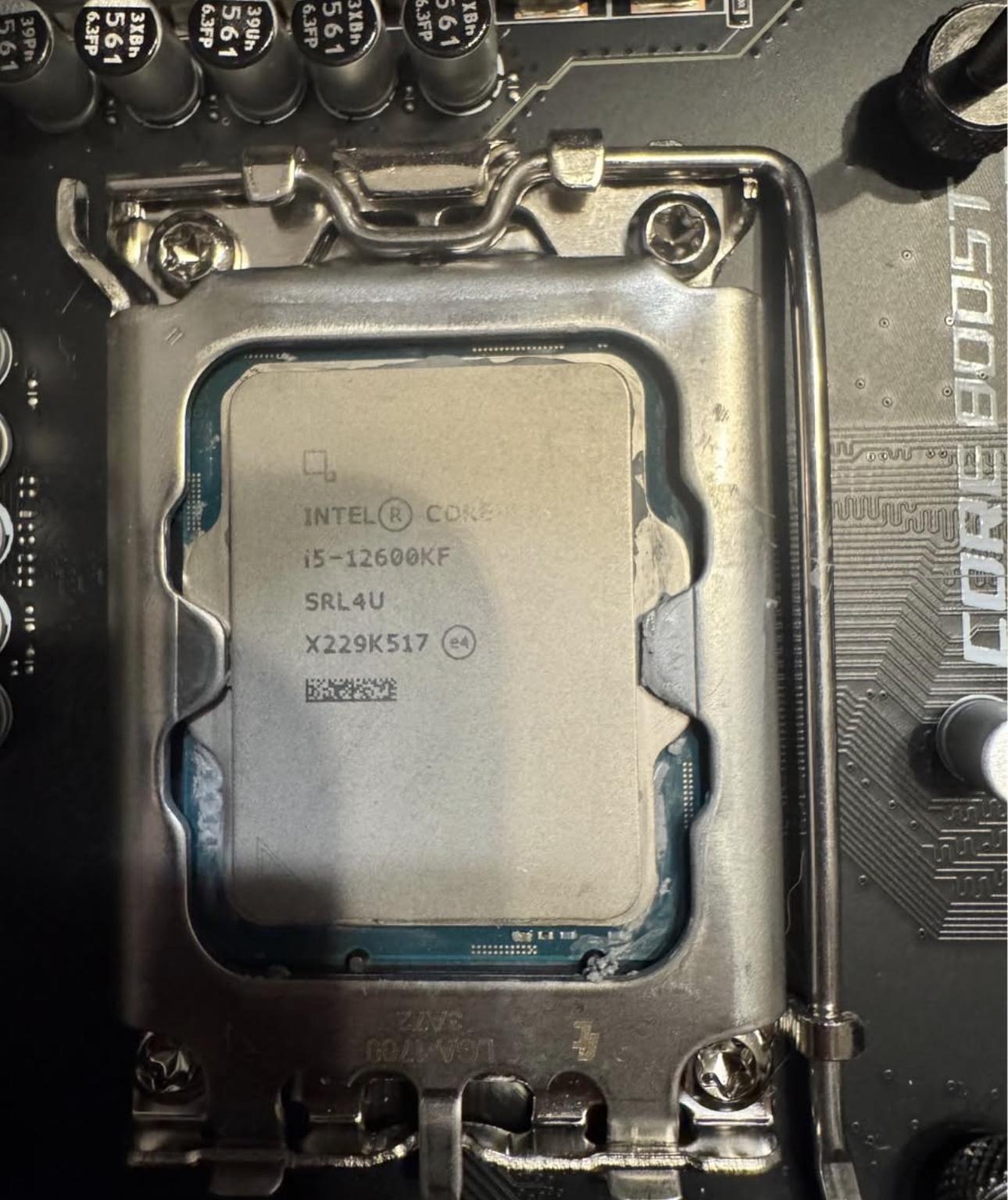 MSI 3060 12gb,  MSI z790 gaming plus WiFi & Intel I5 12600kf